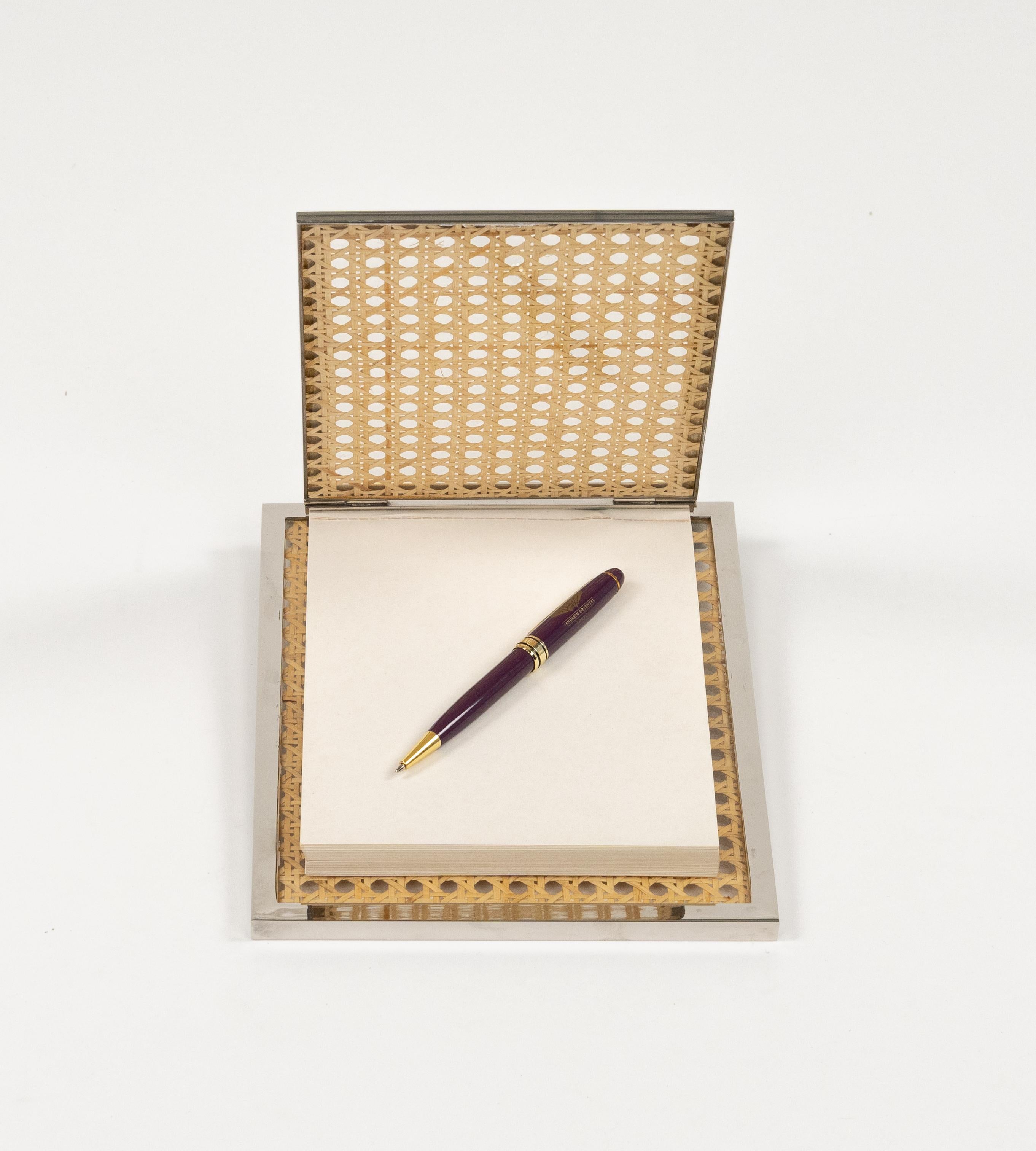 Porte-notes de style Christian Dior en chrome, lucite et osier, Italie, années 1970 Bon état - En vente à Rome, IT