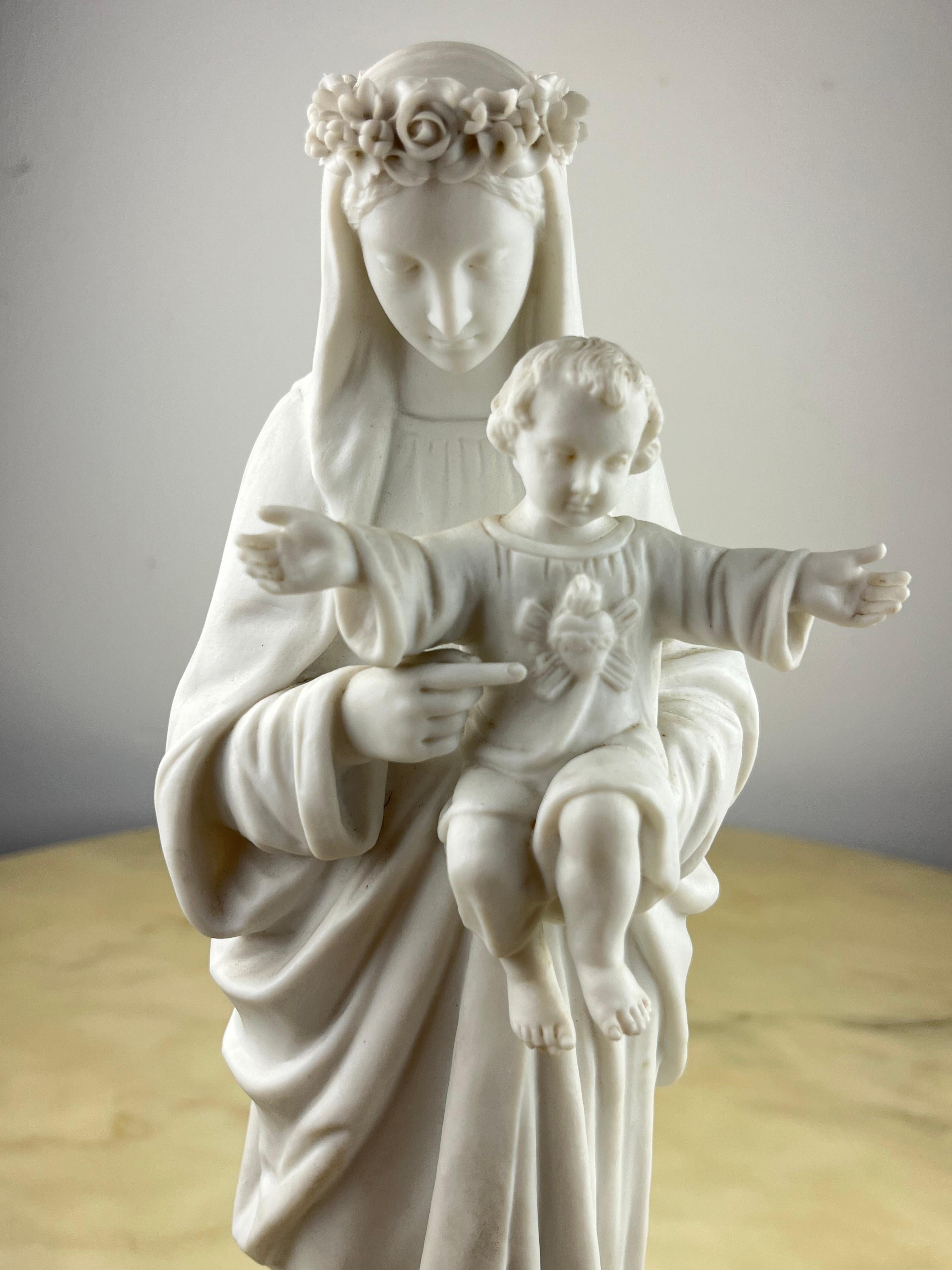 Notre Dame du Sacré Coeur Porcelain Statue, Made in Italy, 1930s For Sale 2