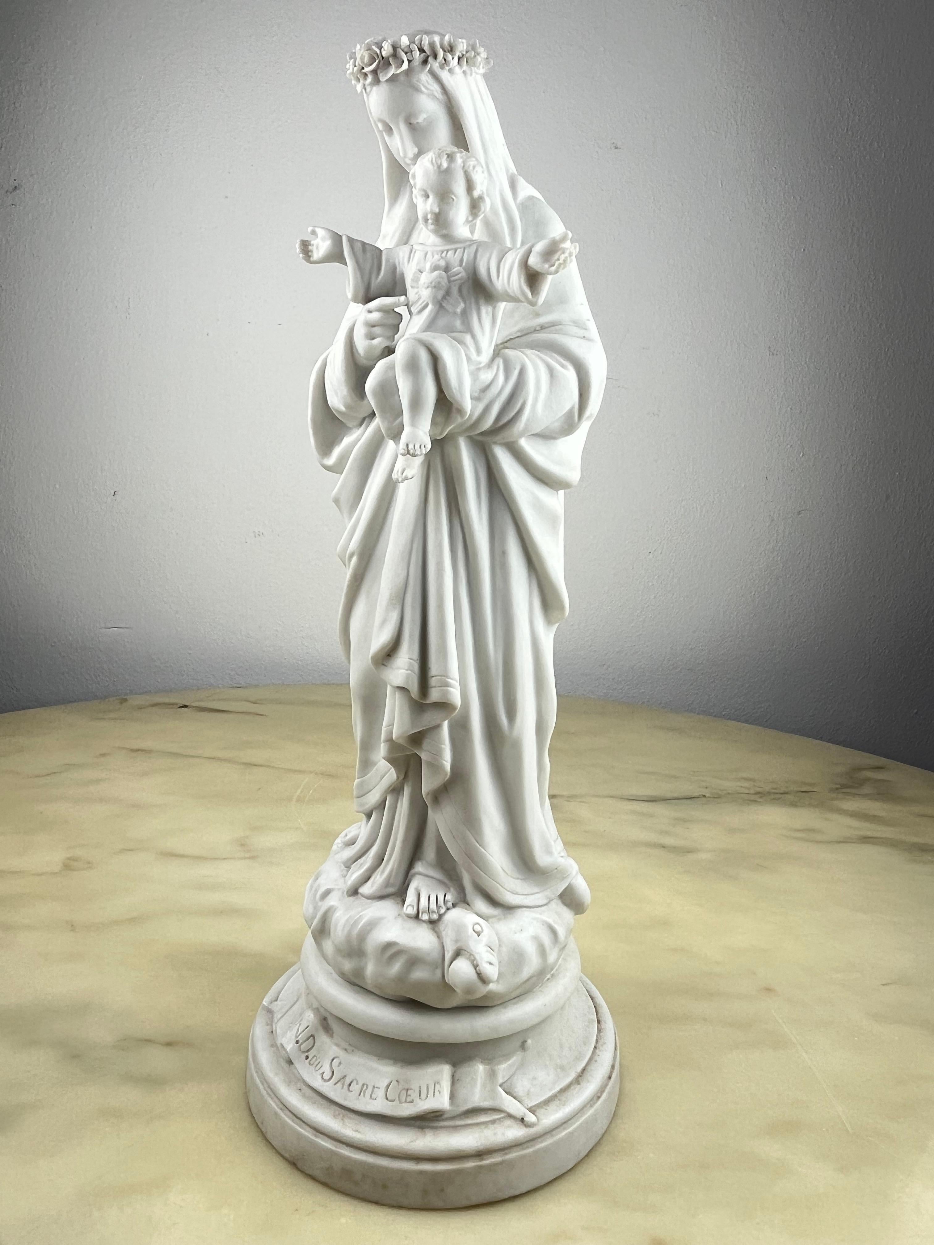 French Notre Dame du Sacré Coeur Porcelain Statue, Made in Italy, 1930s For Sale