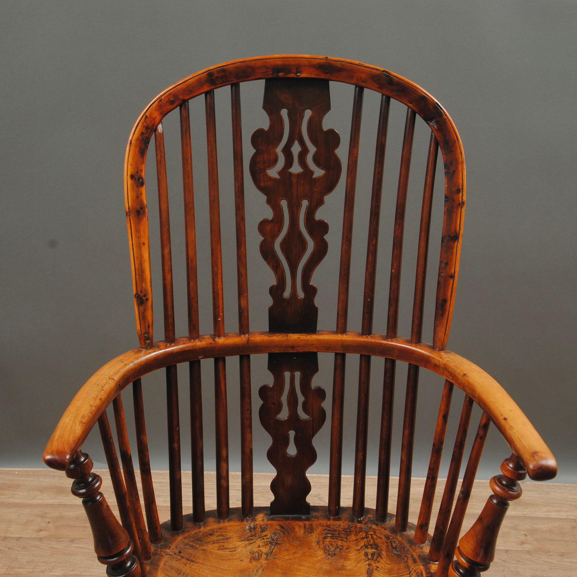 Nottinghamshire Eibenholz Windsor Sessel (Englisch) im Angebot