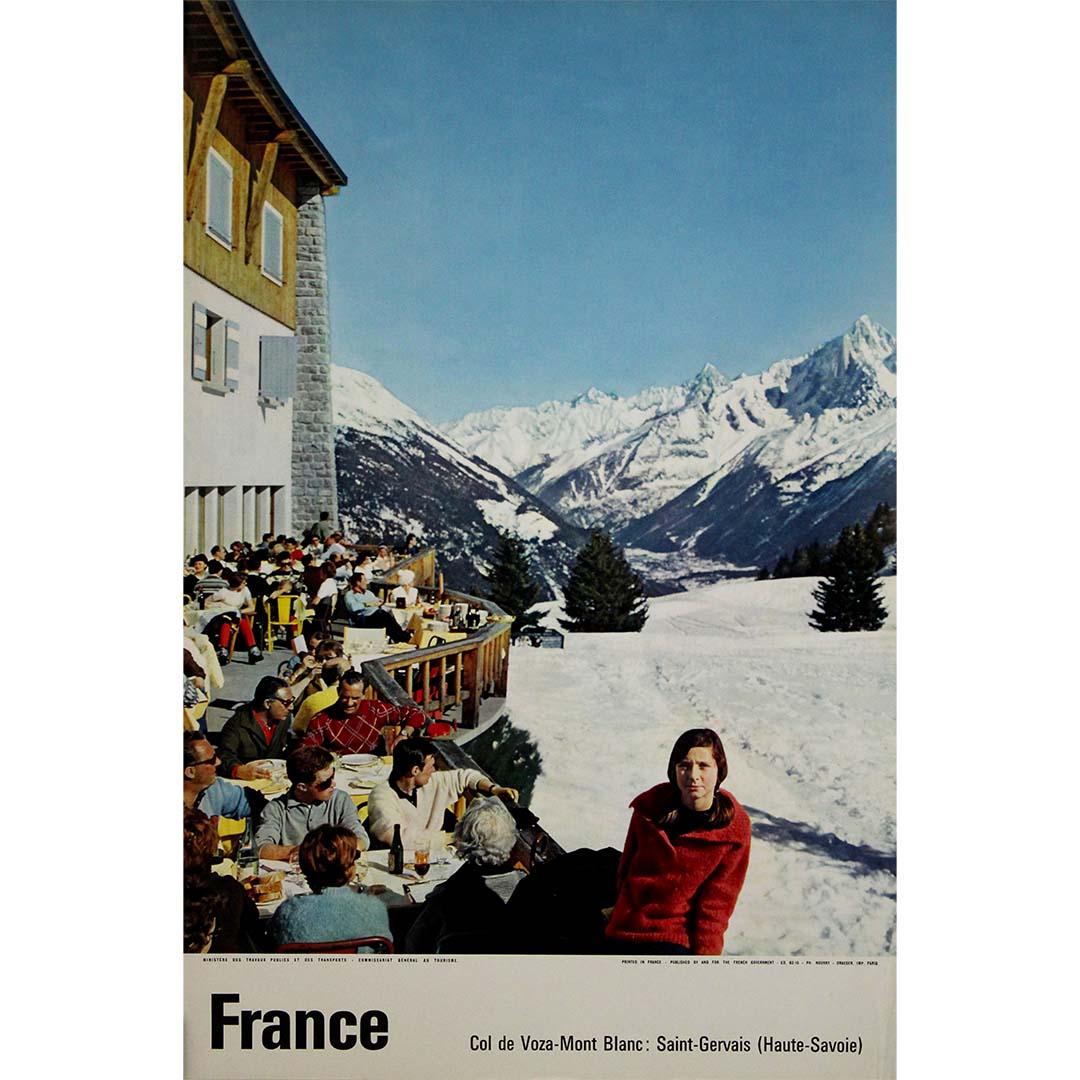 Affiche de voyage de 1962 - Tourisme alpin français au Col de Voza, Mont Blanc - Print de Nourry