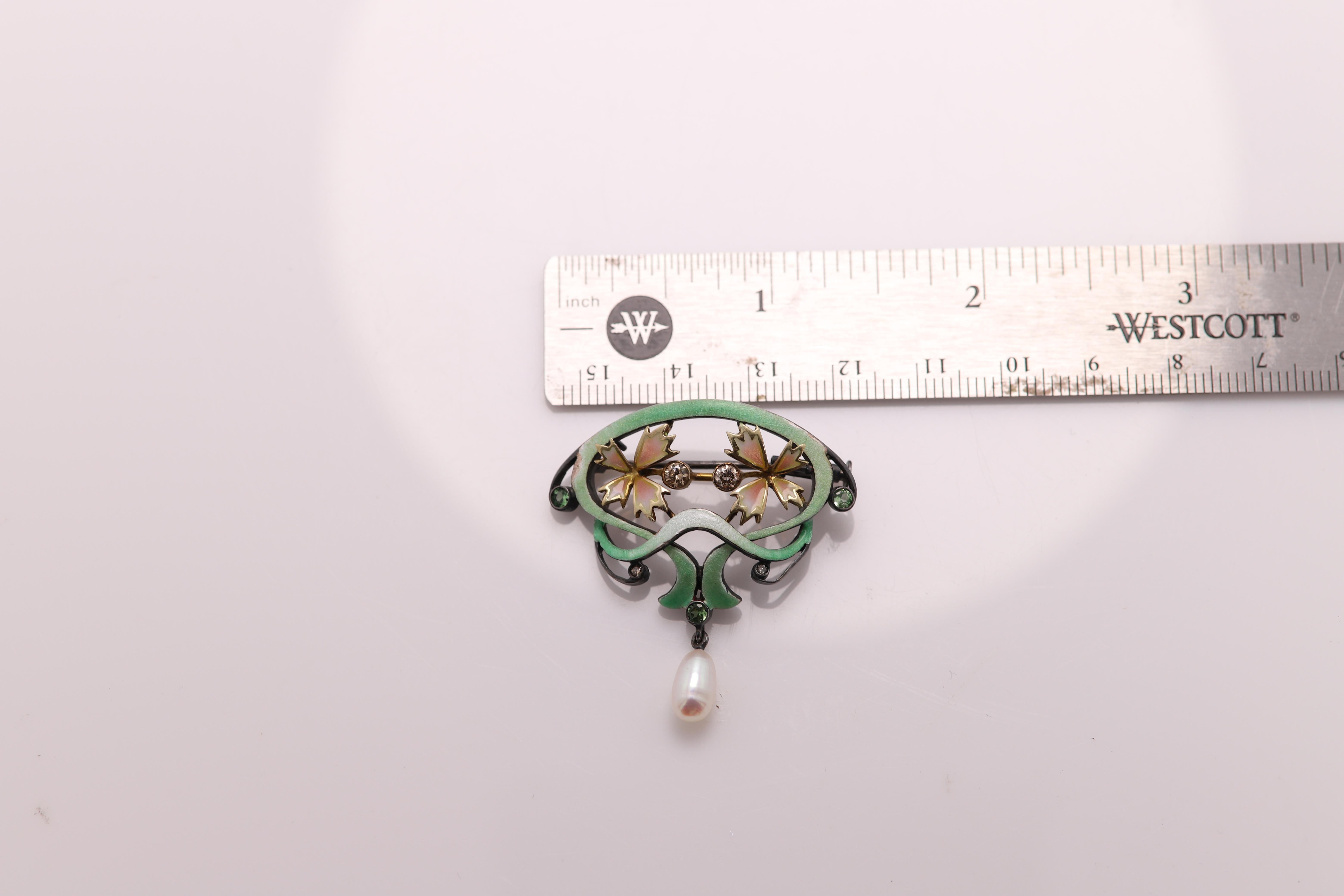 Nouveau 1910 Enamel Brooch Necklace Sterling Silver and 18 Karat Gold/Brooch For Sale 1