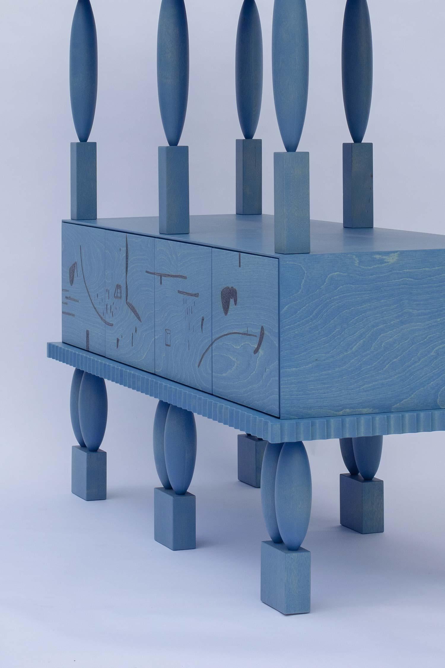 Art nouveau Collection Nouveau / Meuble de rangement CI4SI2 en bois de bouleau teinté bleu en vente