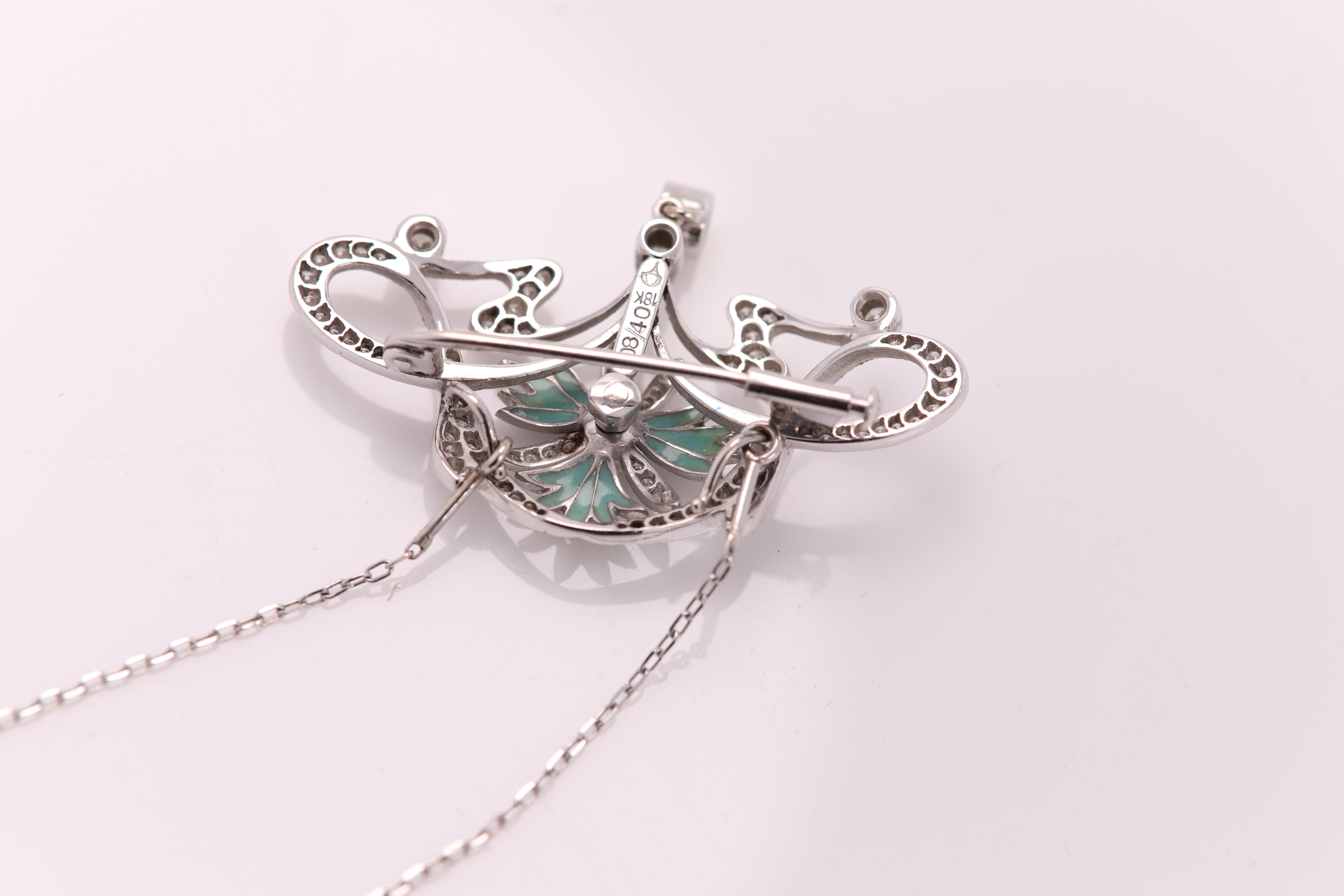 Broche pendentif en forme de fleur en or 18 carats, émail et diamants, style nouveau en vente 2