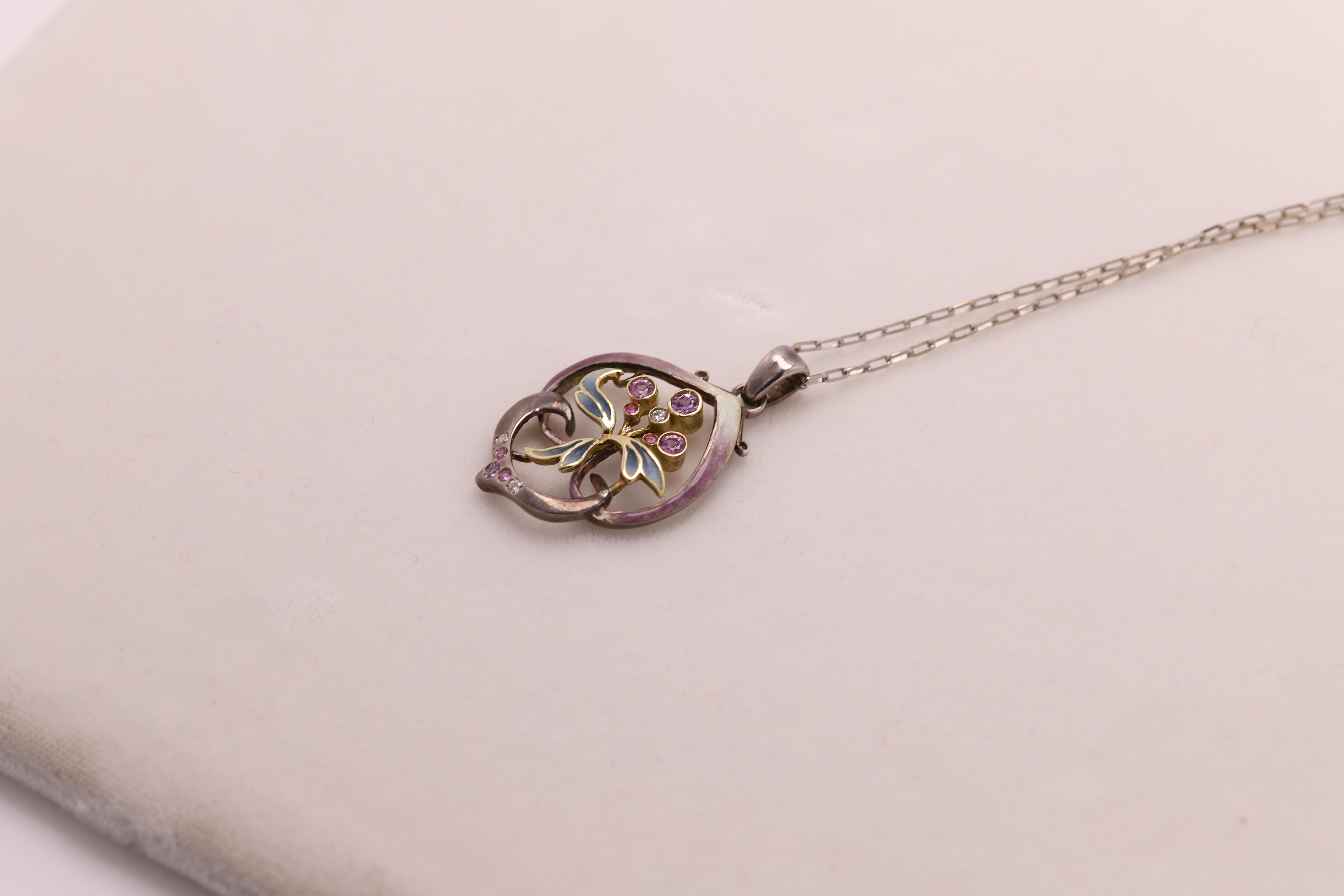 Nouveau 1910 Enamel Pendant Sterling Silver and 18 Karat Gold For Sale 2