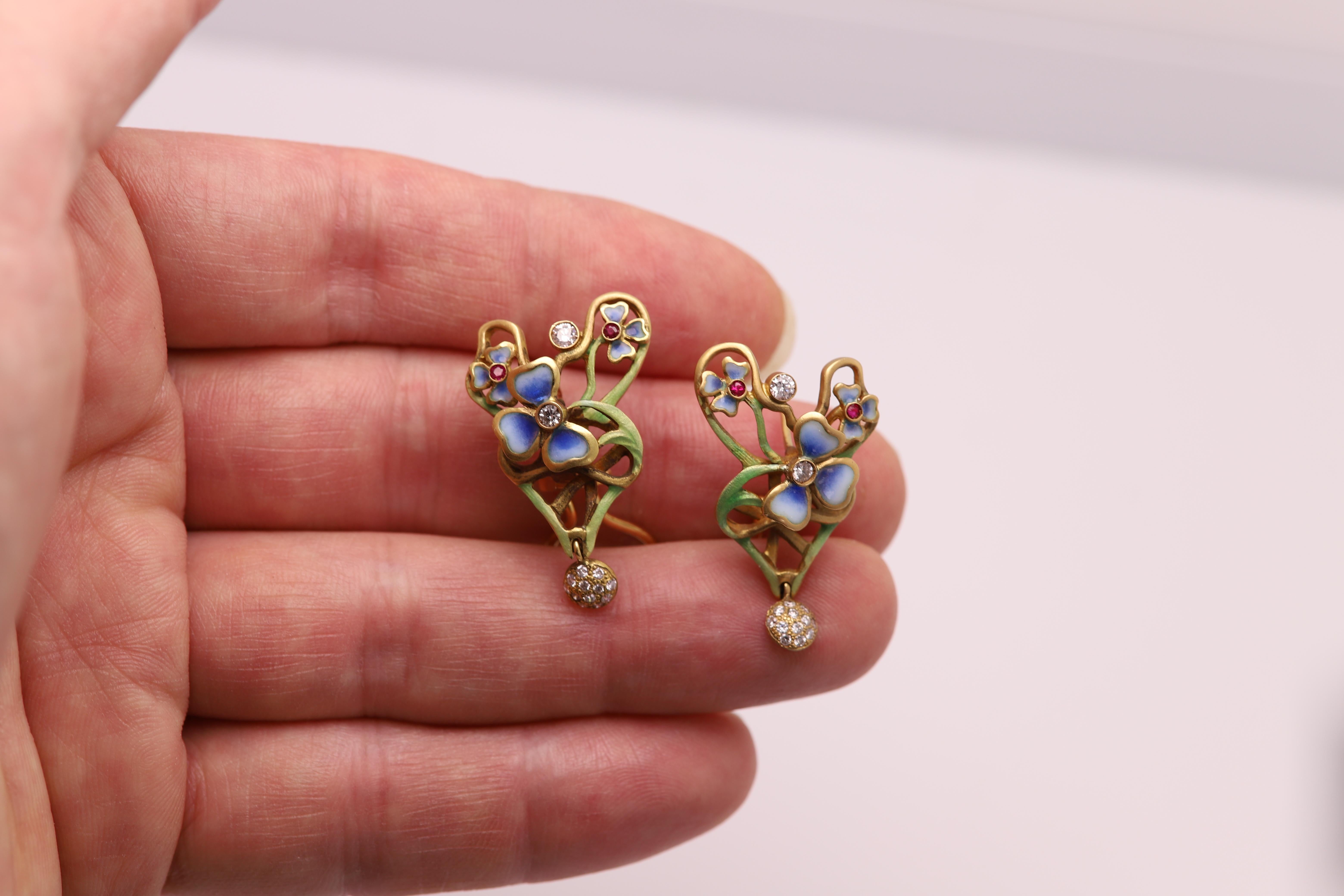 Vintage Hand made in Spain Enamel earrings - MAGNIFICENT LOOK
18k yellow Gold 
approx size 1.25'  inch (35 mm)
has two diamonds + a cluster of diamonds(12 diamonds) and two Ruby on each ear
Total Diamonds approx 0.50 carat
Total Weight 12