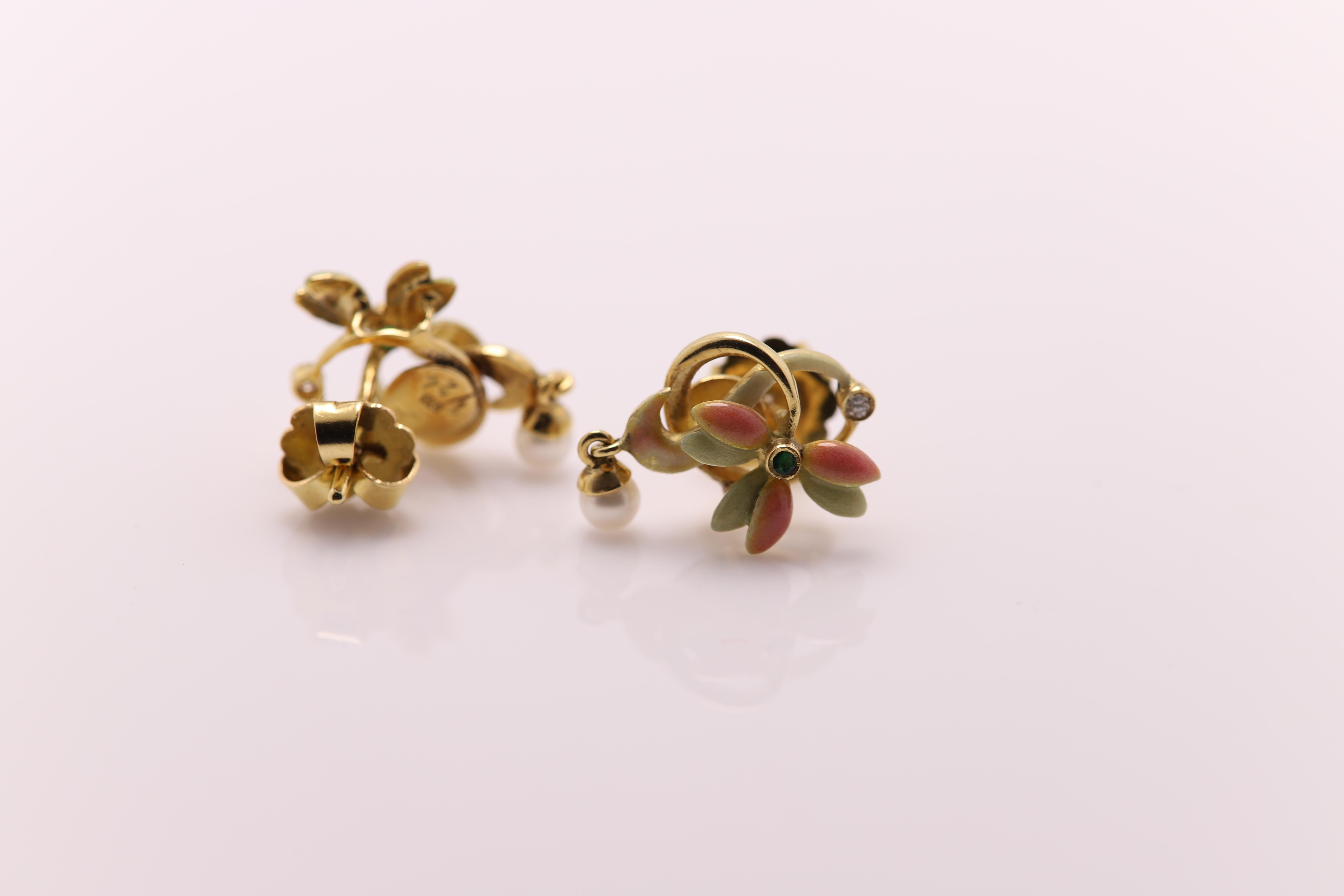 Jugendstil-Emaille-Ohrringe aus 18 Karat Gelbgold  Damen im Angebot