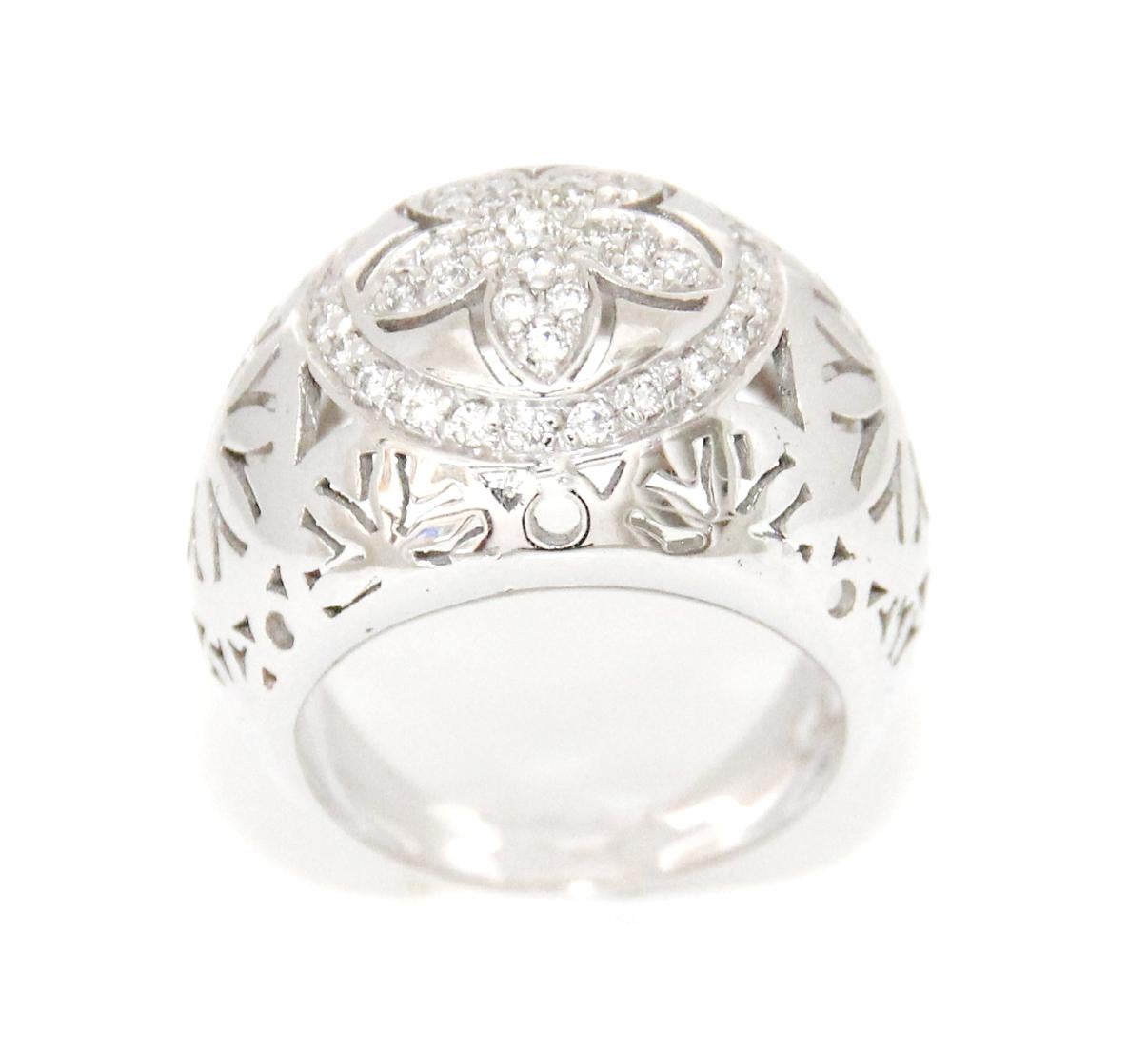 Taille brillant Bague Nouvelle Bague en or blanc 18 carats et diamants en vente