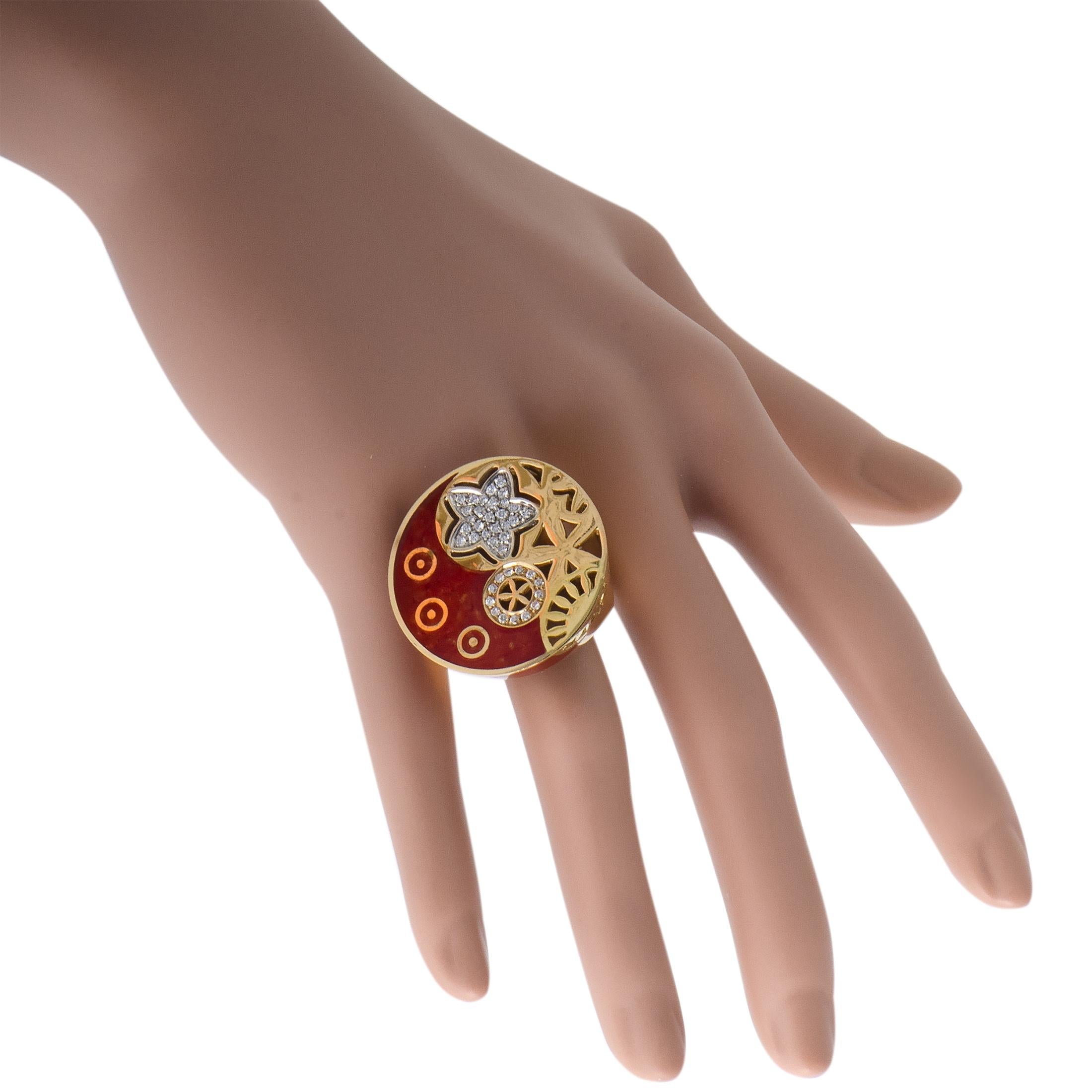 A compellingly fashionable design is marvelously presented in enchantingly radiant 18K rose gold in this exceptional jewelry piece that will embellish your look in an incredibly memorable manner. The ring is created by Nouvelle Bague and it is