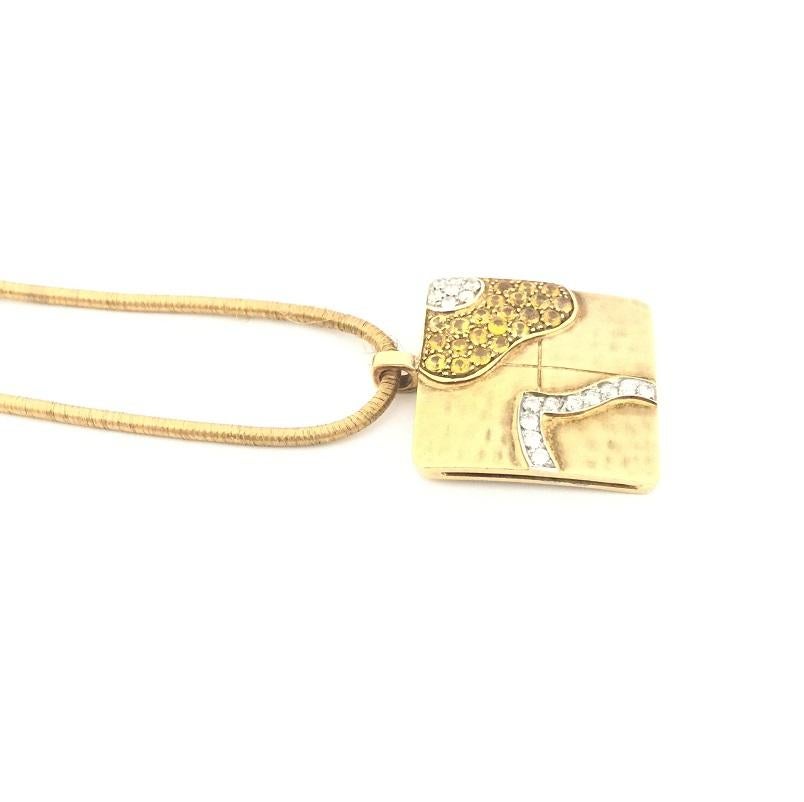 Nouvelle Bague Zaffiro giallo e diamante in oro giallo 18 carati 
Zaffiro giallo 0.83 carati di peso totale 
Diamanti da 0,30 carati 
Lunghezza della catena: 18