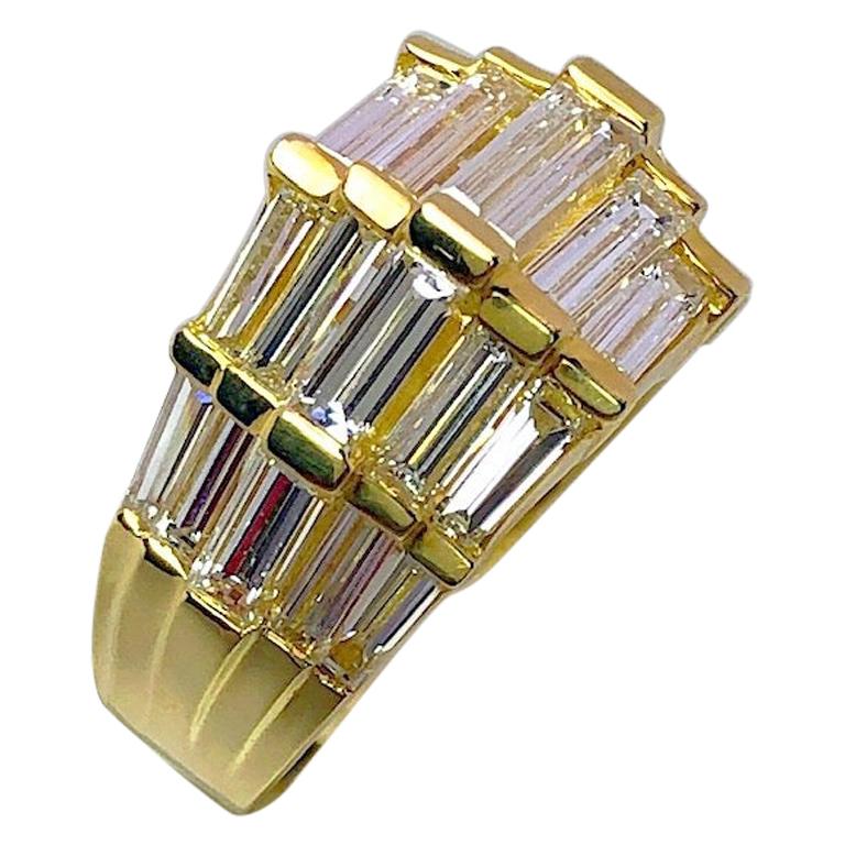 Nova 18 Karat Yellow Gold and 4.35 Carat Diamond Baguette Ring For Sale