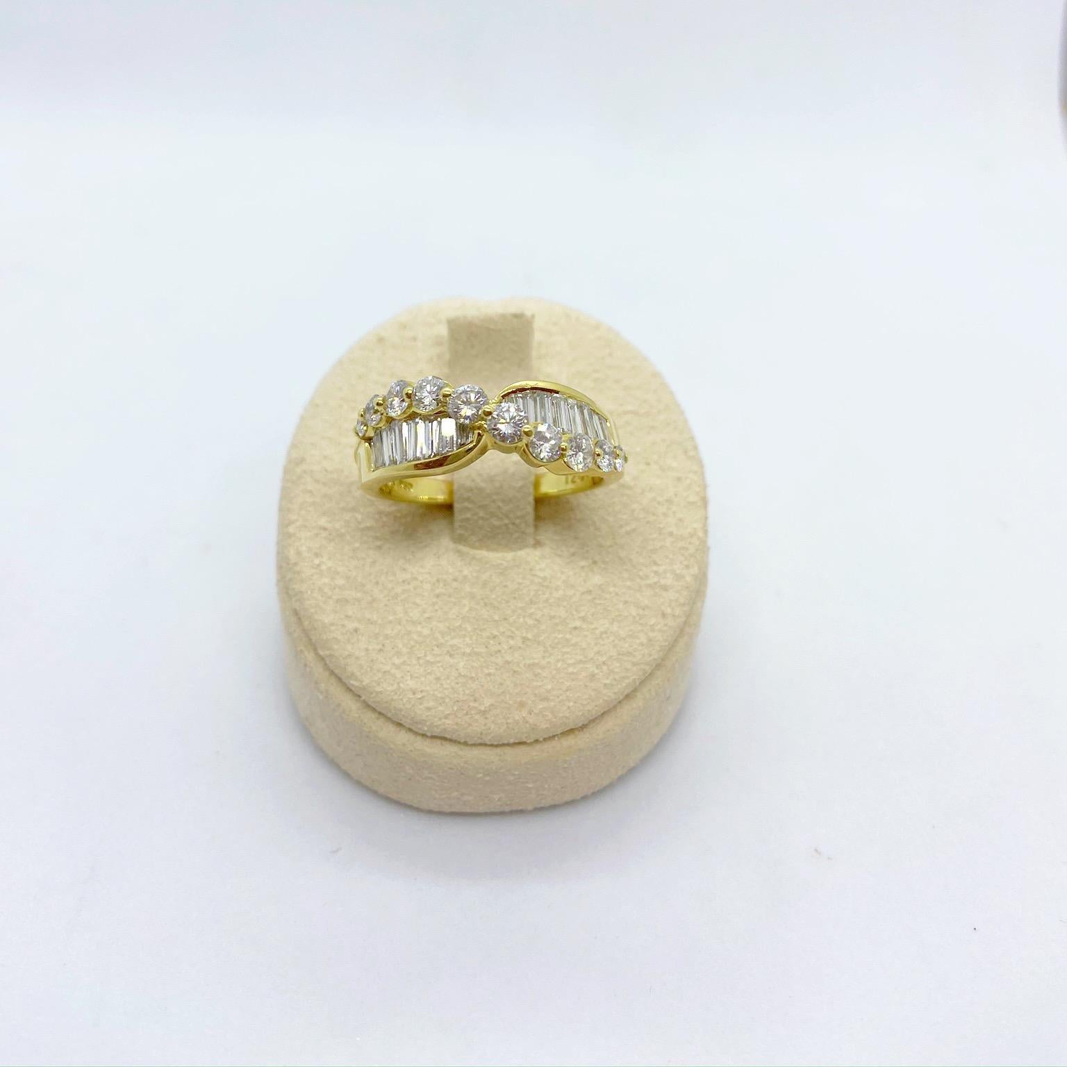 Nova 18 Karat Yellow Gold 1.93 Carat Round and Baguette Diamond Ring