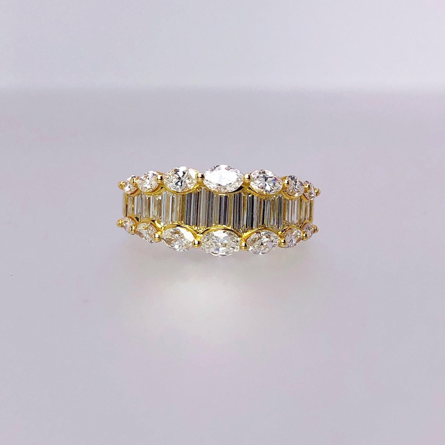 Nova 18 Karat Yellow Gold, 2.33 Carat Baguette and Marquise Diamond Ring For Sale 3