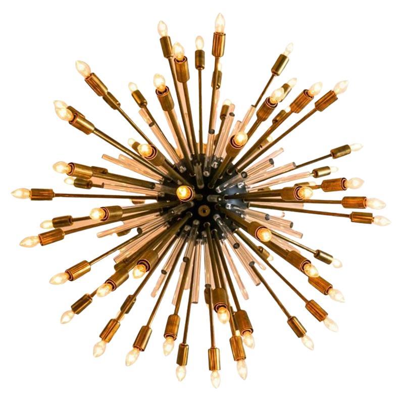 Nova-Kronleuchter von Downtown, natürliche Brüche, Ölgeriebene Bronze, Lucite, 74 Lichter im Angebot