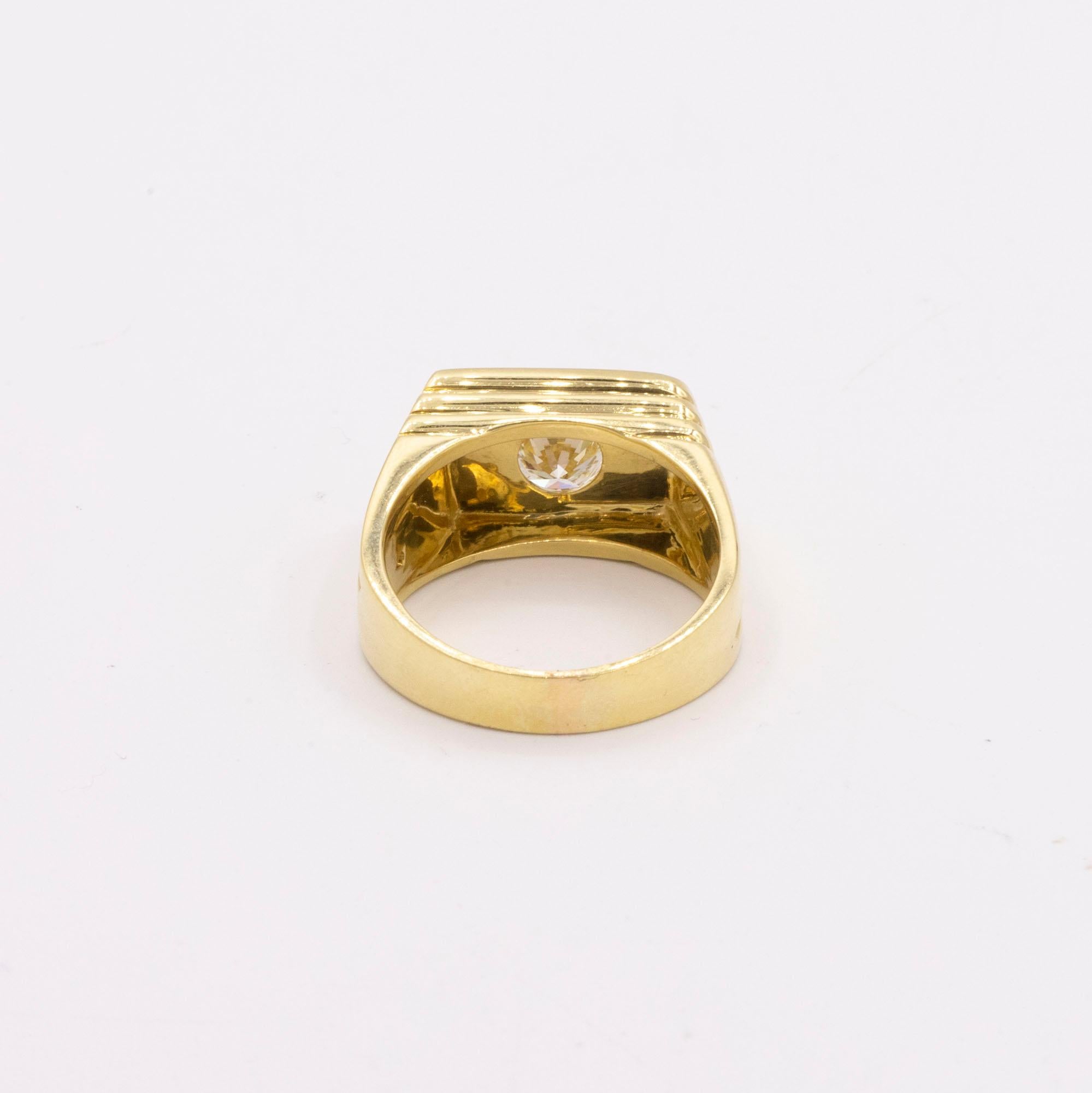 Modern Nova Diamond Gold Ring For Sale