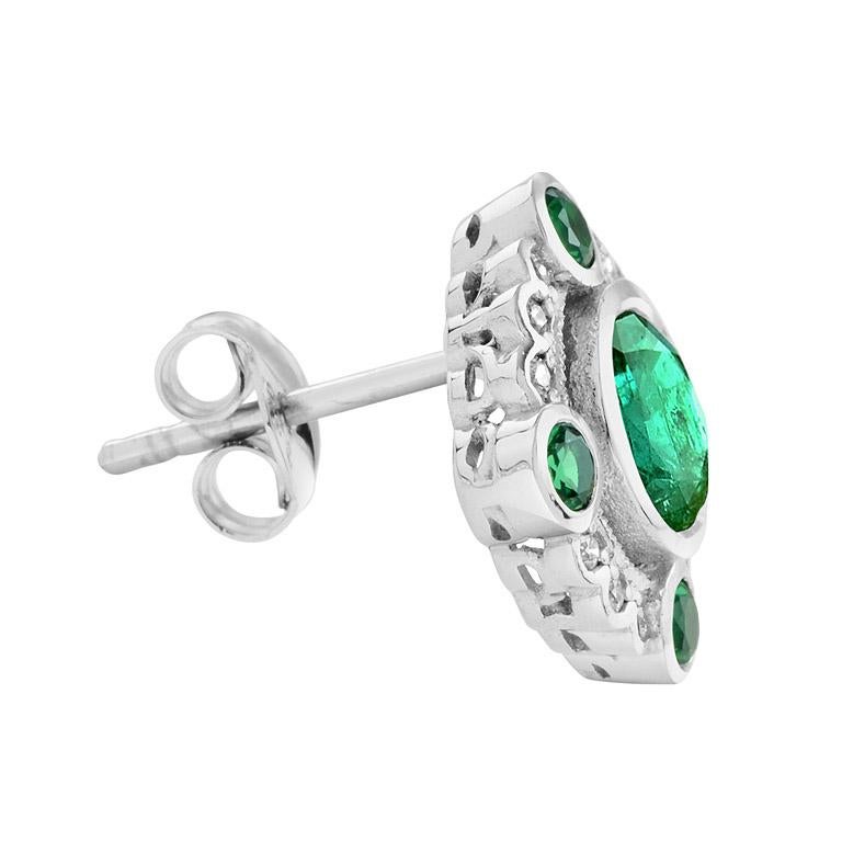 Round Cut Nova Penta Emerald and Diamond Halo Art Deco Style Stud Earrings in 14K Gold For Sale