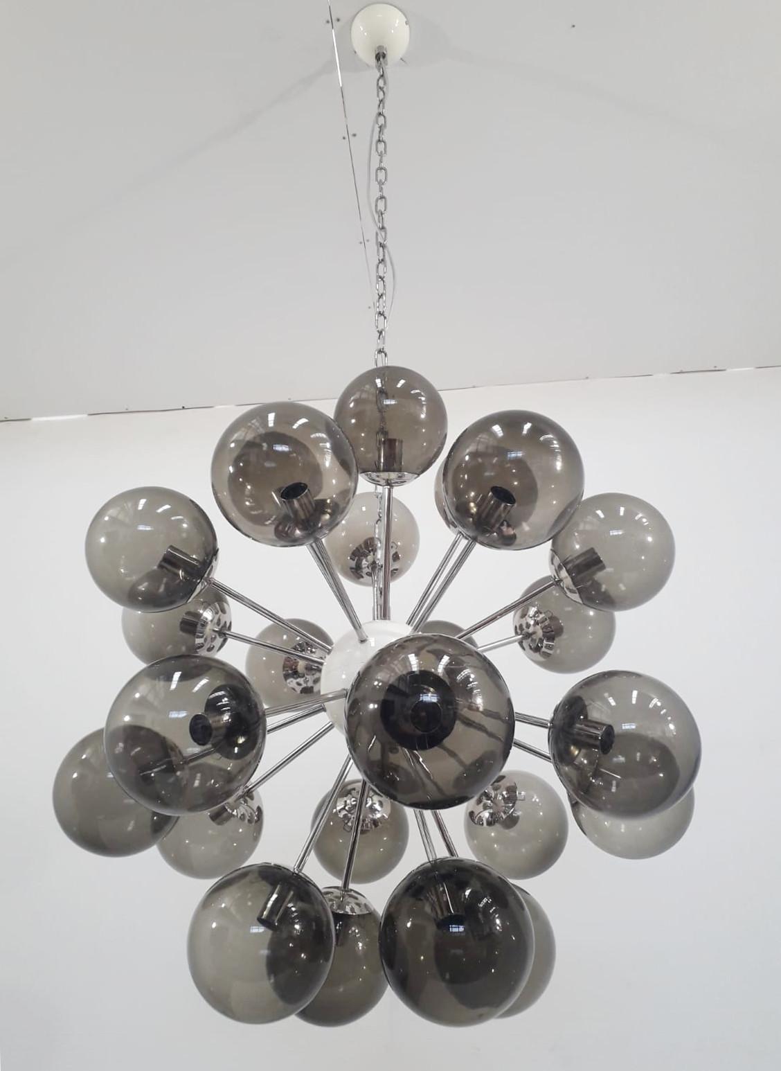 Mid-Century moderno Lampadario Nova Sputnik di Fabio Ltd in vendita