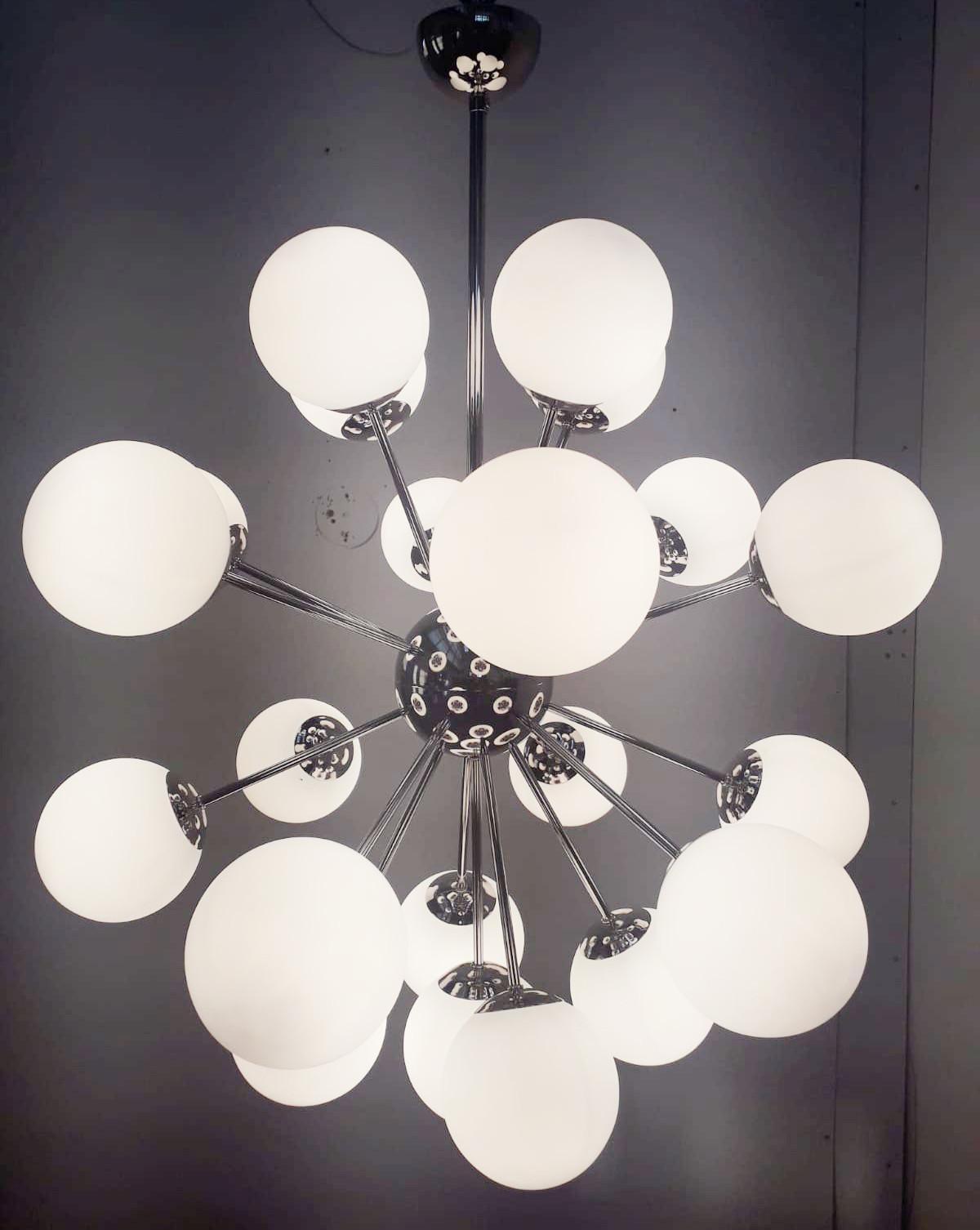 Italiano Lampadario Nova Sputnik di Fabio Ltd in vendita