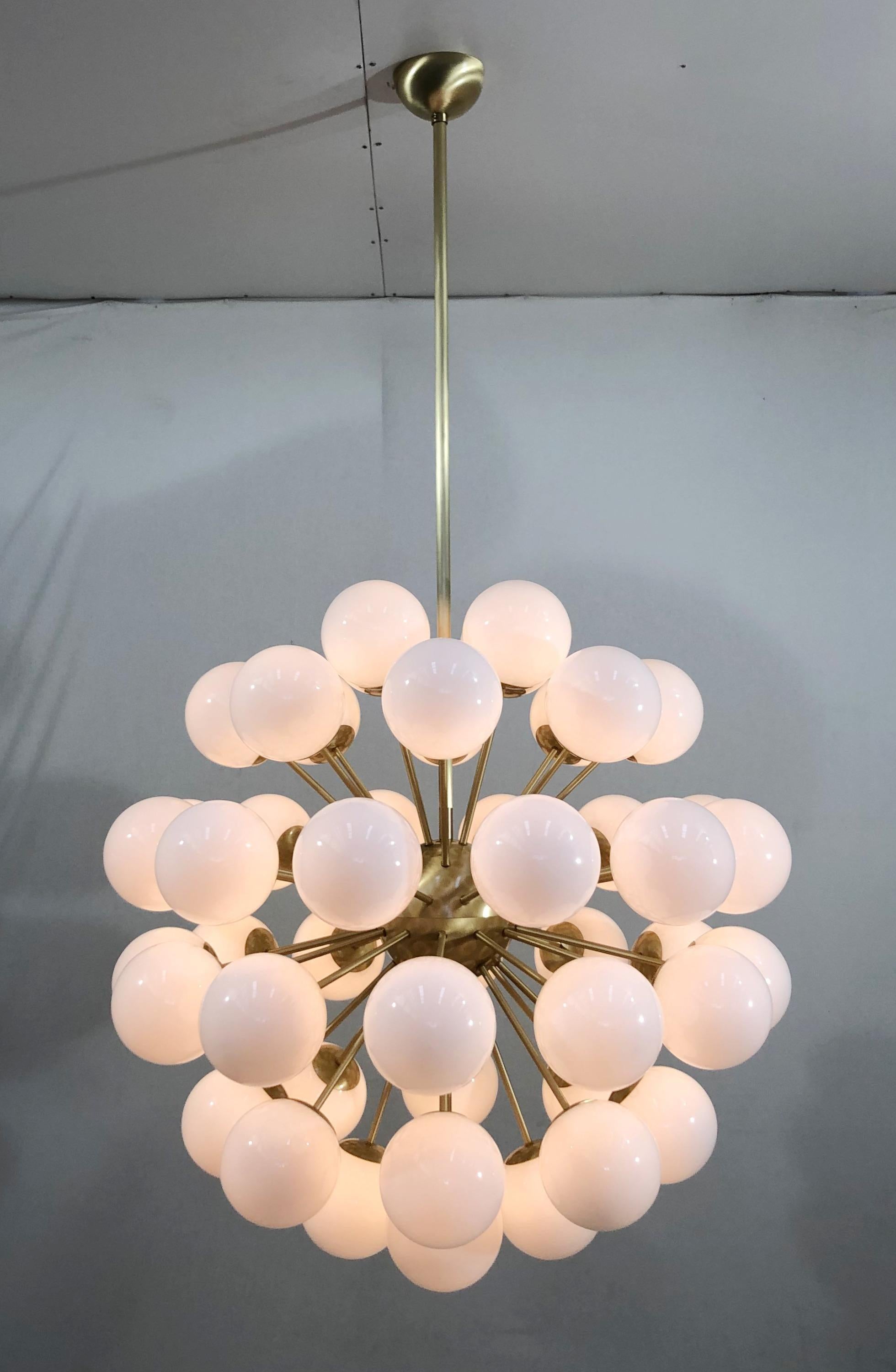 Lampadario Nova Sputnik di Fabio Ltd In condizioni Nuovo in vendita a Los Angeles, CA