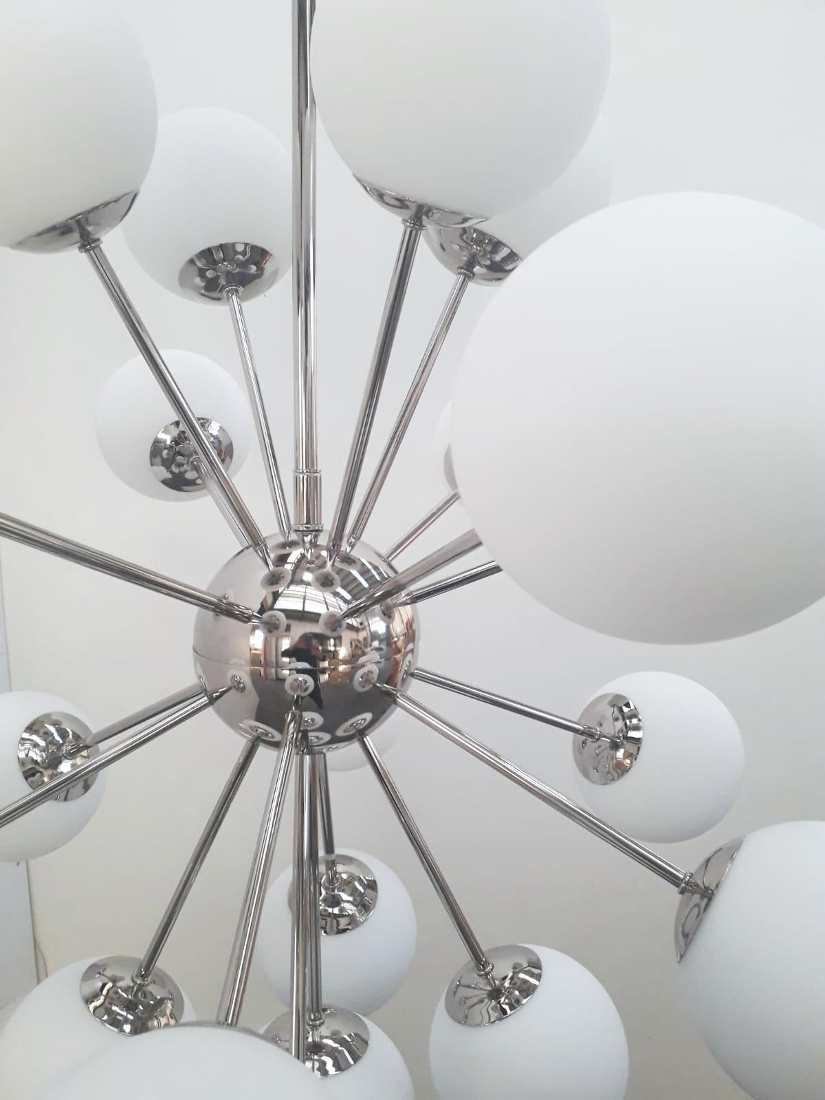 Lucidato Lampadario Nova Sputnik di Fabio Ltd in vendita