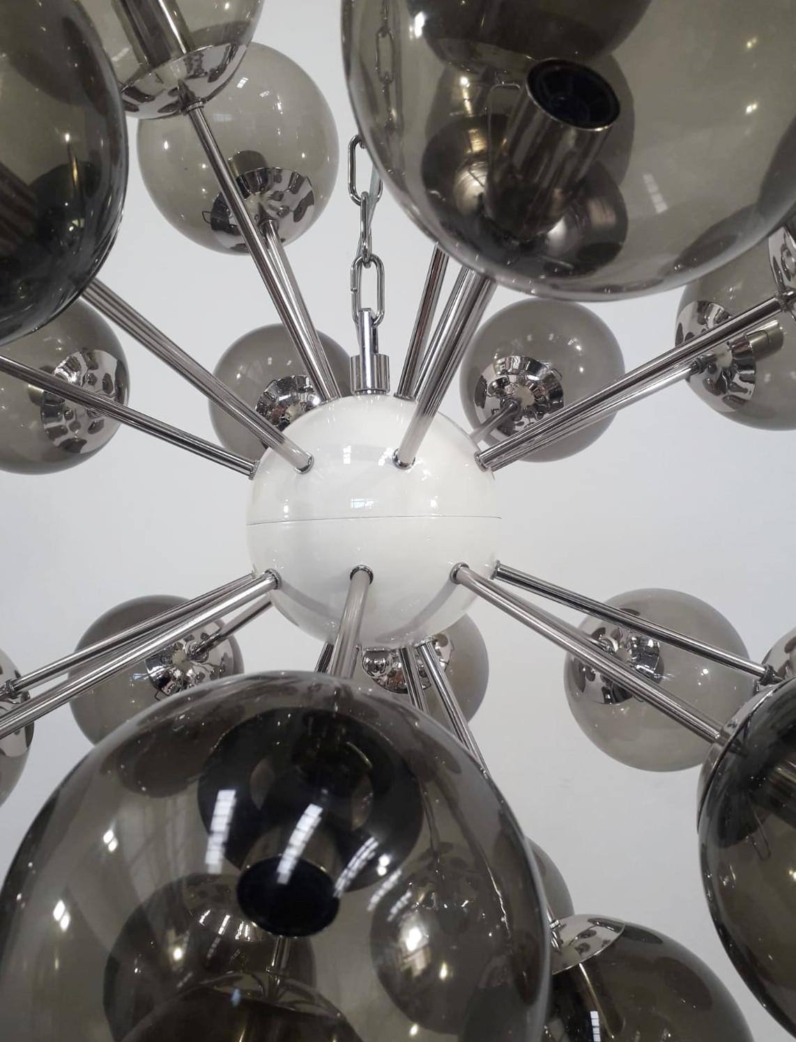 Lucidato Lampadario Nova Sputnik di Fabio Ltd in vendita