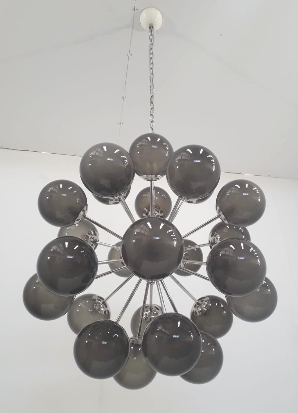 Lampadario Nova Sputnik di Fabio Ltd In condizioni Nuovo in vendita a Los Angeles, CA