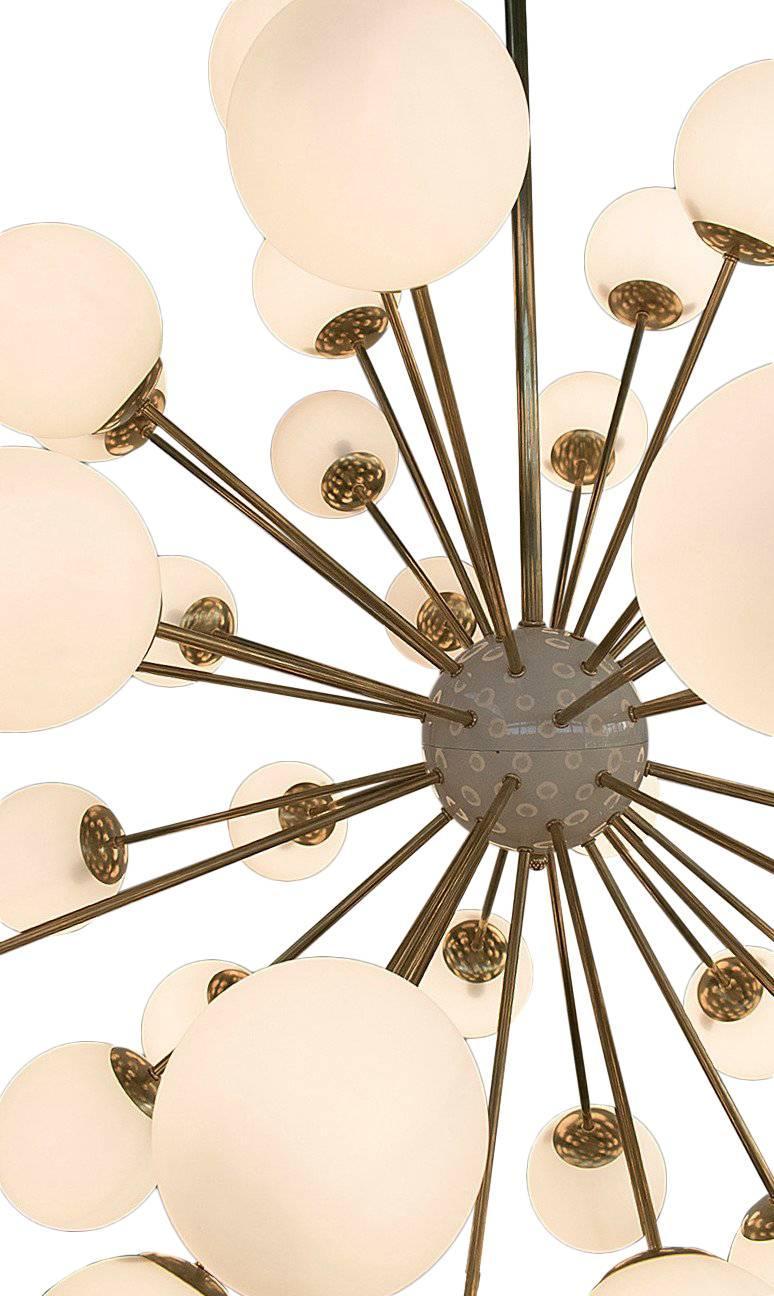 Lampadario Nova Sputnik di Fabio Ltd In condizioni Nuovo in vendita a Los Angeles, CA