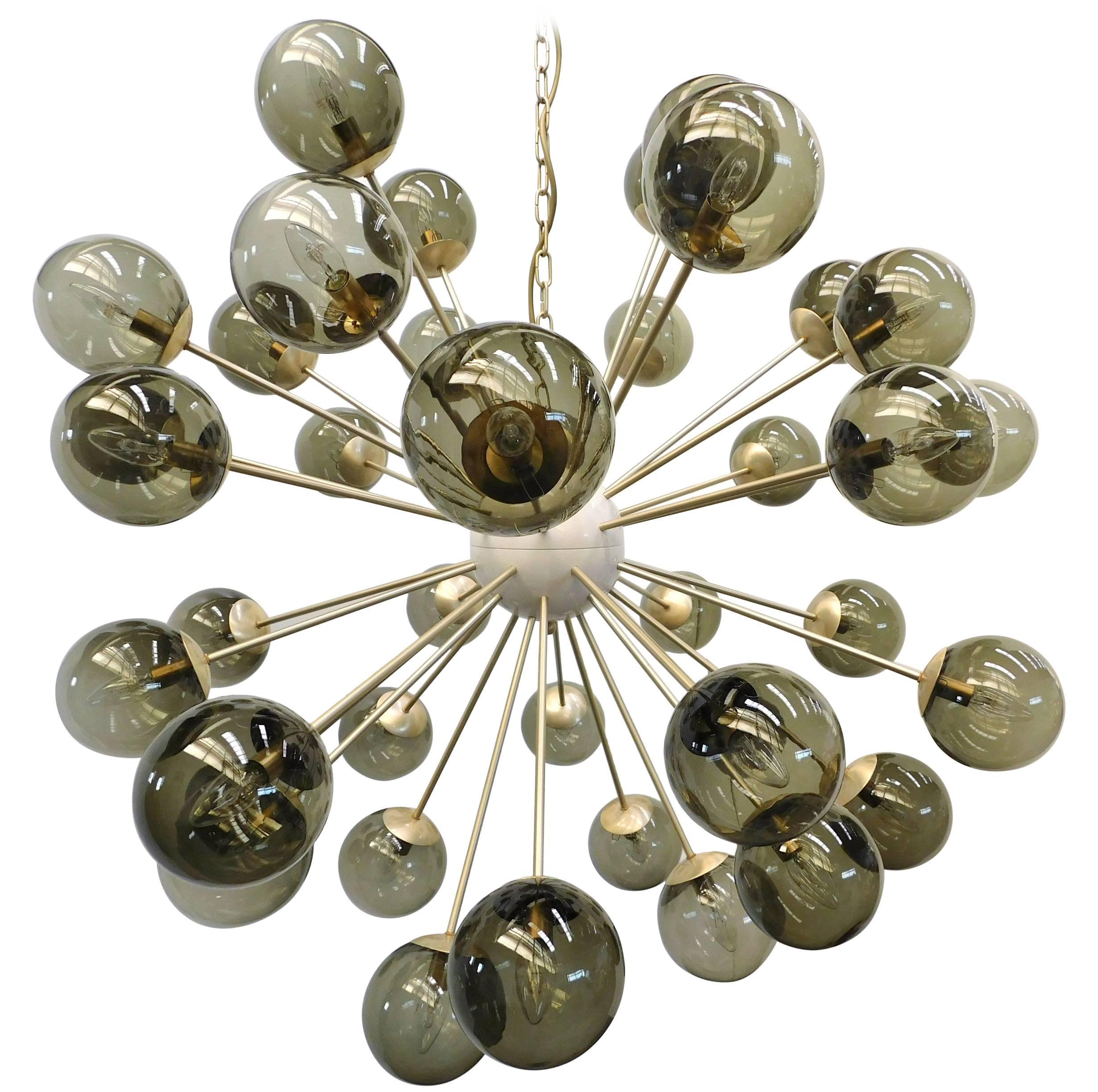 Nova Sputnik-Kronleuchter von Fabio Ltd