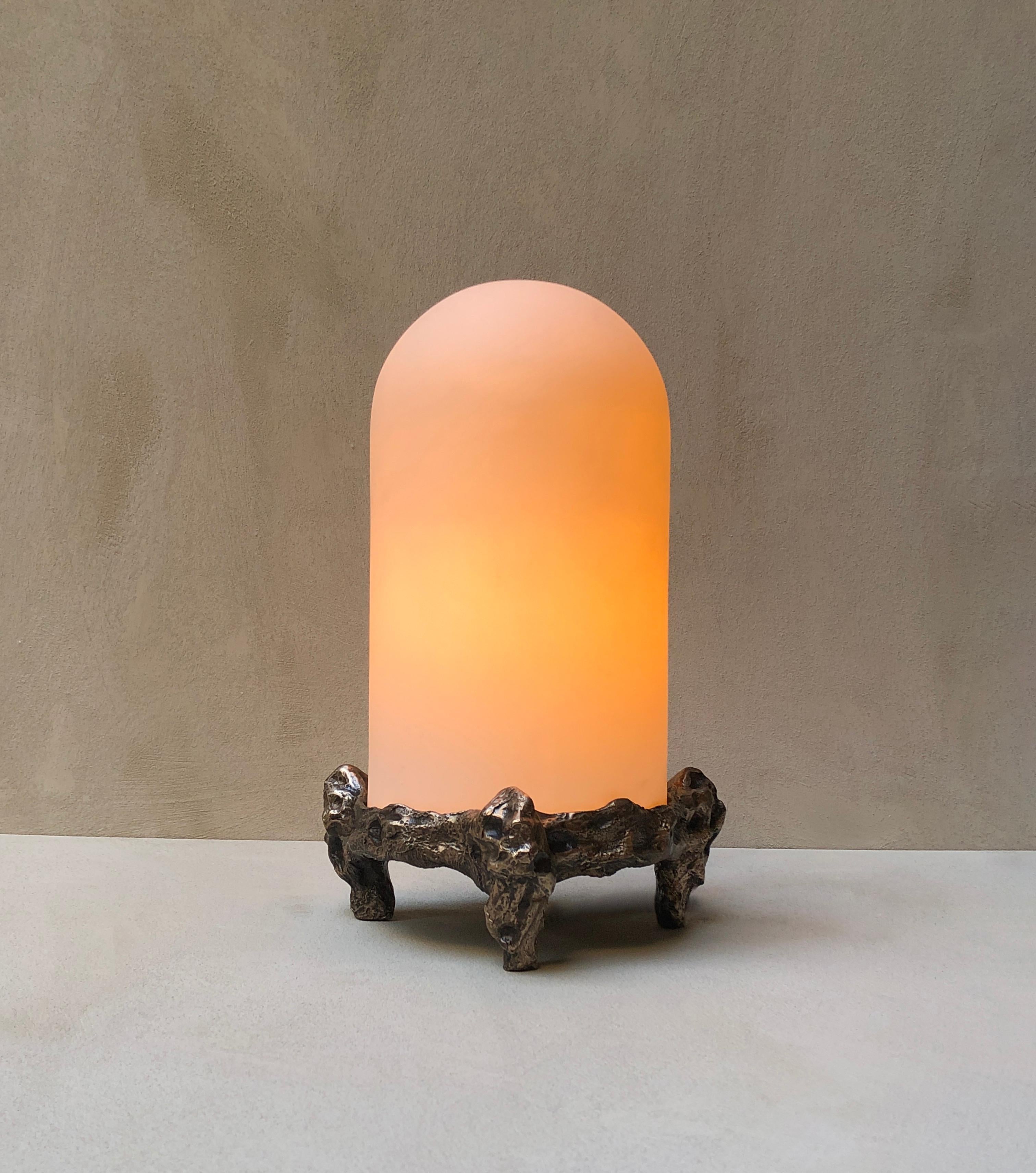 Nova table lamp by William Guillon
Dimensions: H 34 x D 24 cm
Materials: Caste bronze, porcelain.

William Guillon

William Guillon’s main influences are strong artistic movements, often dark and filled with modern melancholy. Obsessed with a
