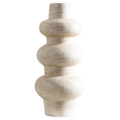 Grand vase Nova, fabriqué à la main, de forme organique en crème texturée