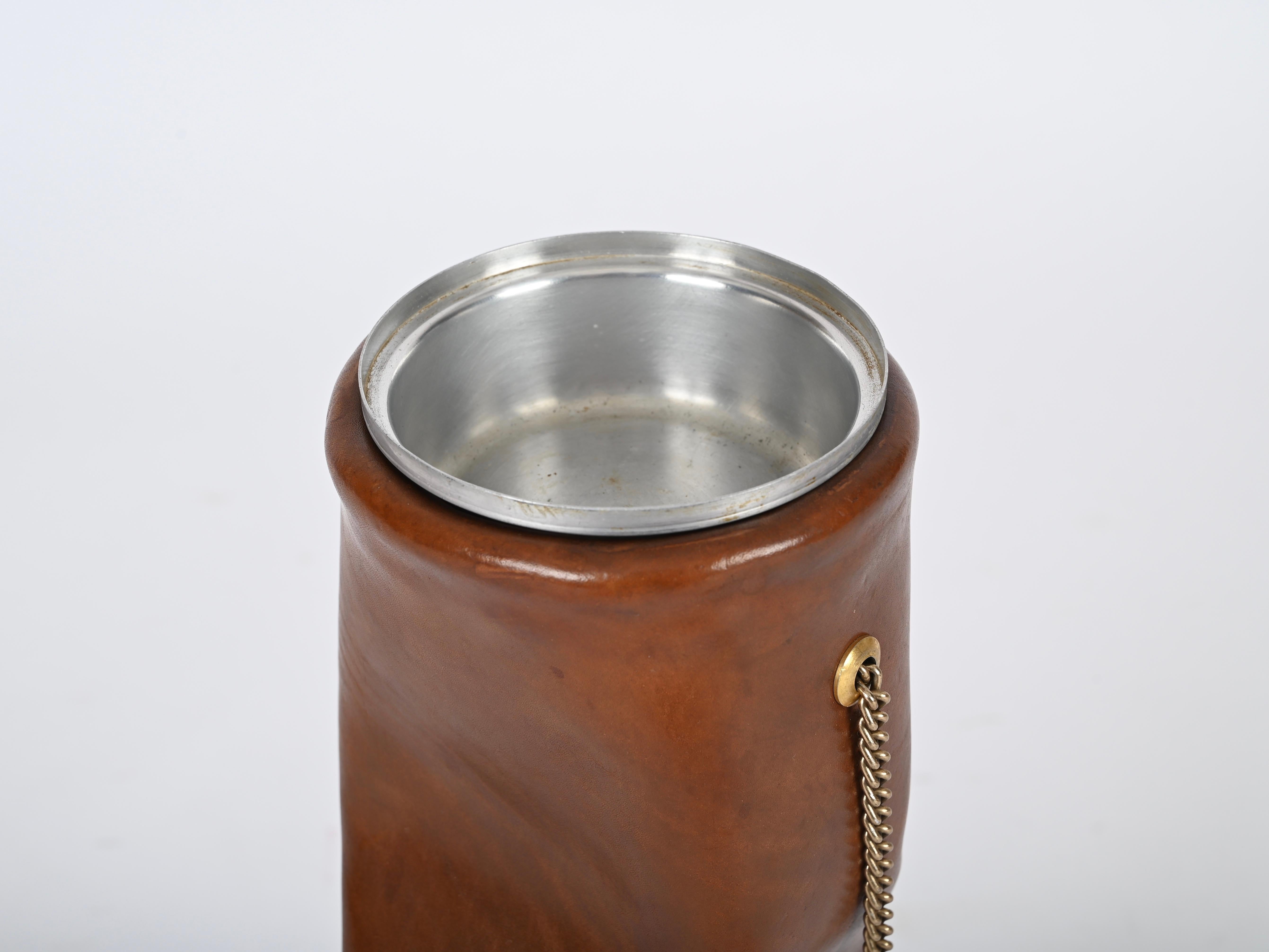Nova Tecno Midcentury Pleated Leather and Brass Ashtray, Italy 1970's For Sale 7