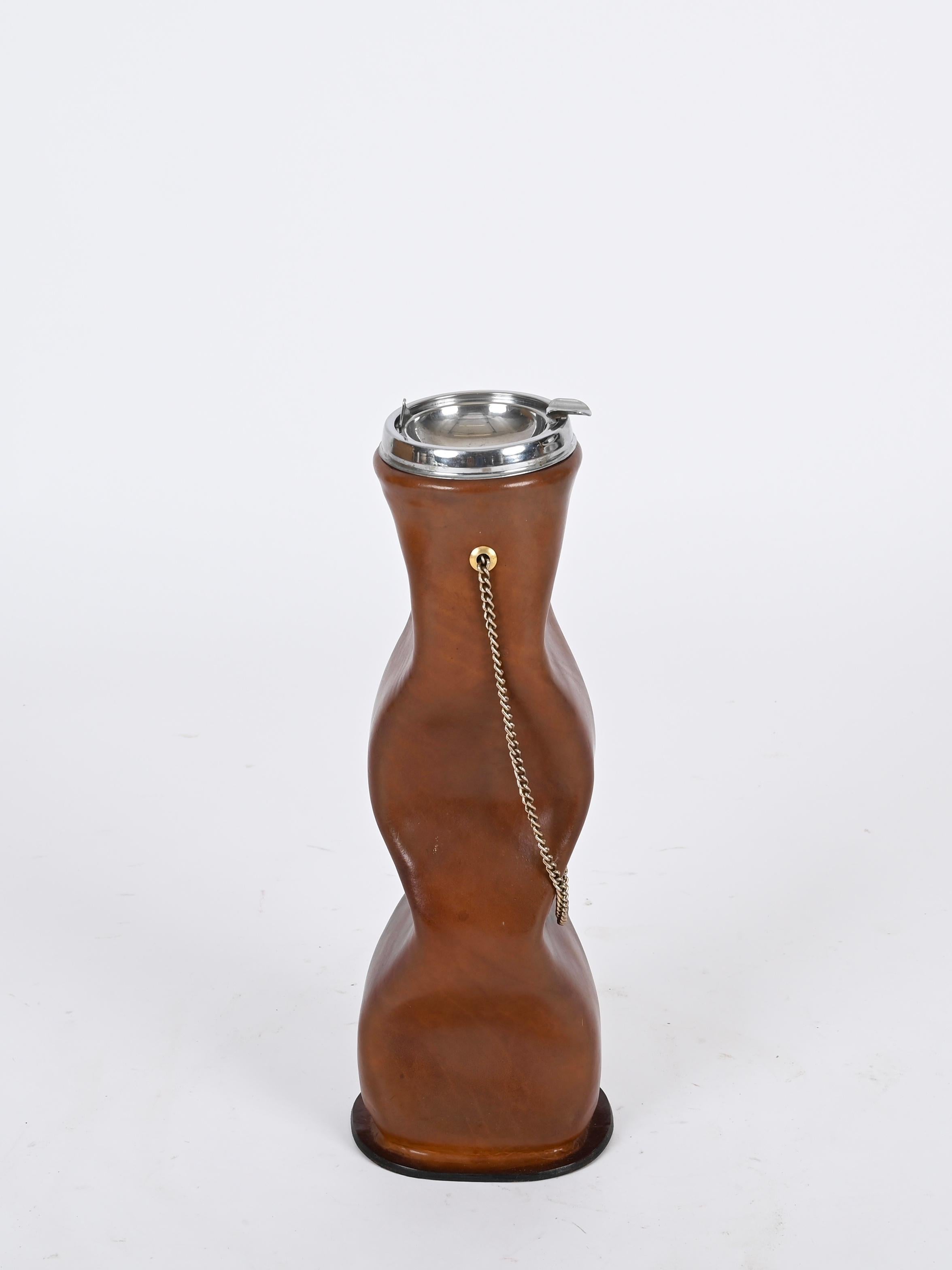 20th Century Nova Tecno Midcentury Pleated Leather and Brass Ashtray, Italy 1970's For Sale
