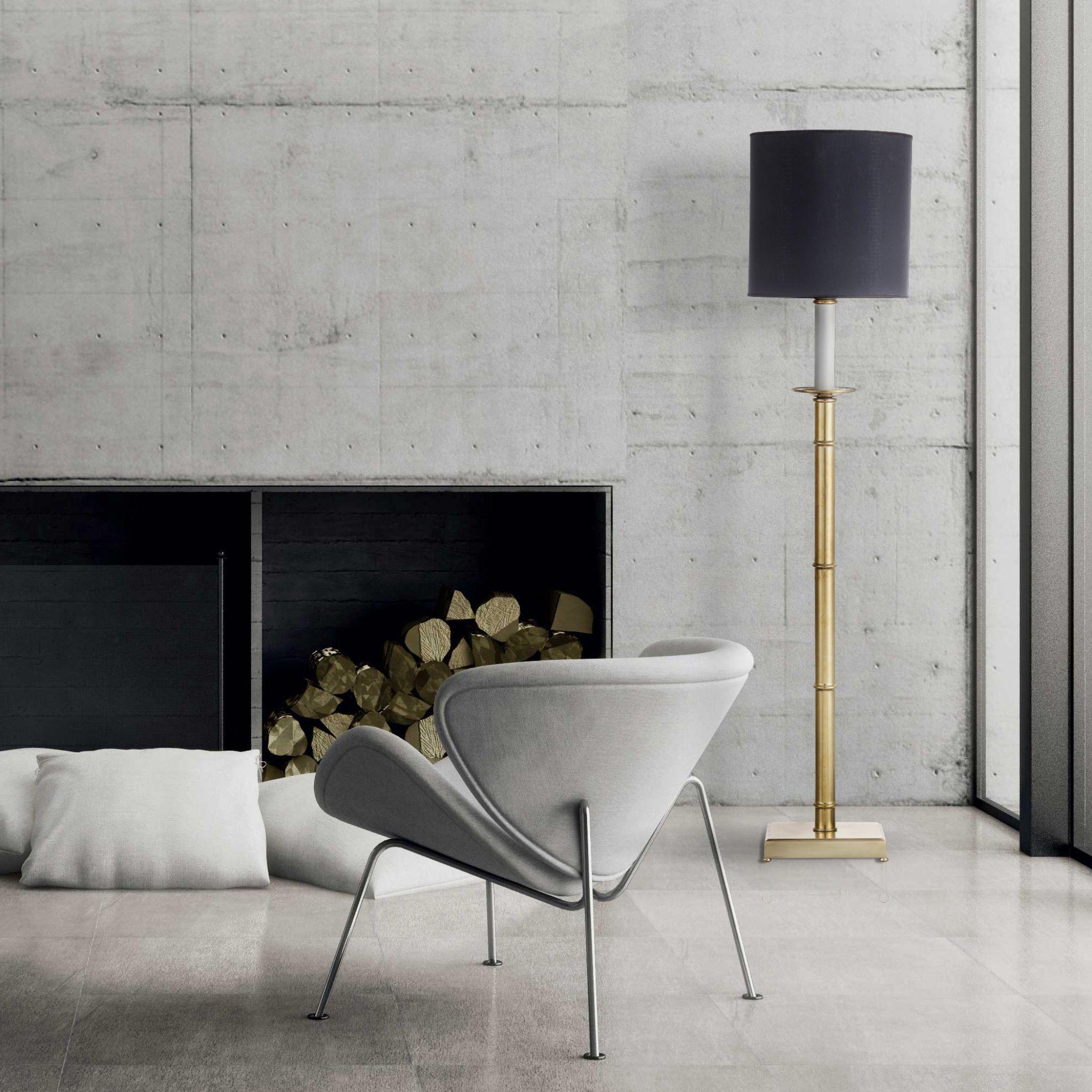 Contemporary Novecento Linear Table Lamp For Sale
