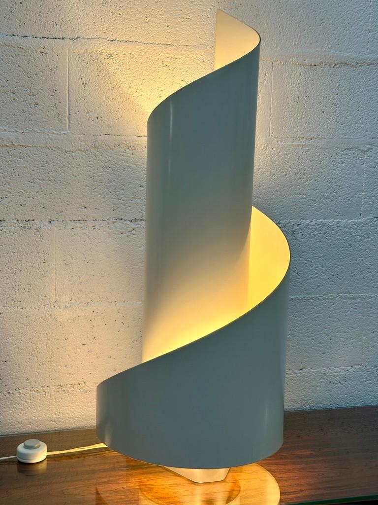 Novel Team Edition 1970 Large Sculpture table lamp or floor lamp. (Huge lamp) In Excellent Condition For Sale In Genève, GE