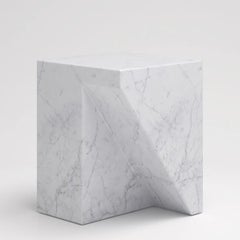 Sgabello Novelo in marmo bianco