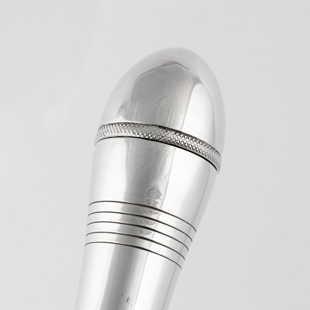 20ième siècle Nouveau gobelet à cocktail 