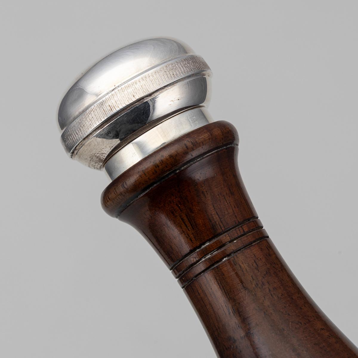 20ième siècle Nouveau gobelet à cocktail Skittle Bell en métal argenté du 20e siècle, Mappin & Webb, c.1930. en vente