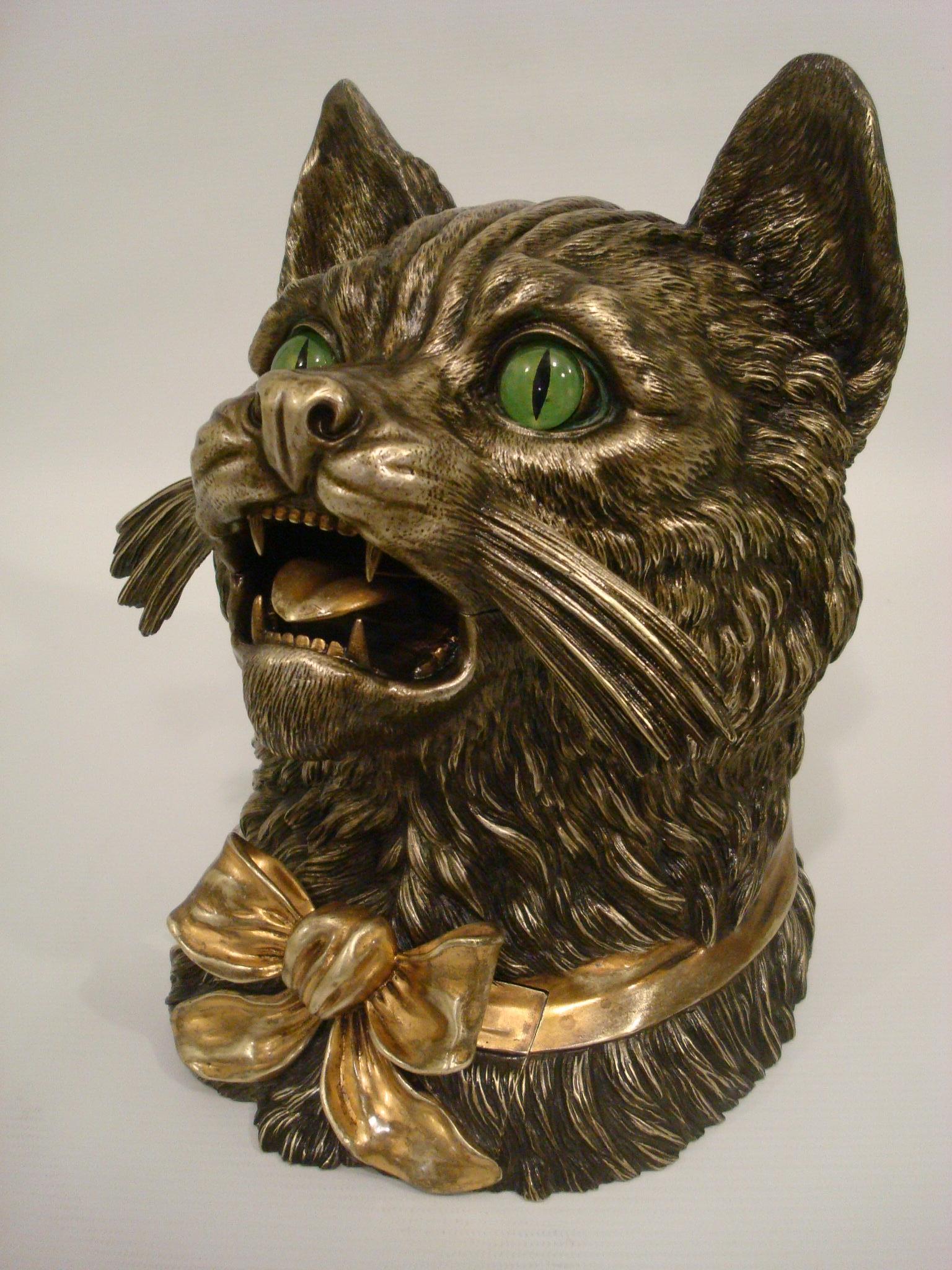 Victorien Humidificateur à cigares/cigares en bronze fantaisie en forme de tête de chat en vente