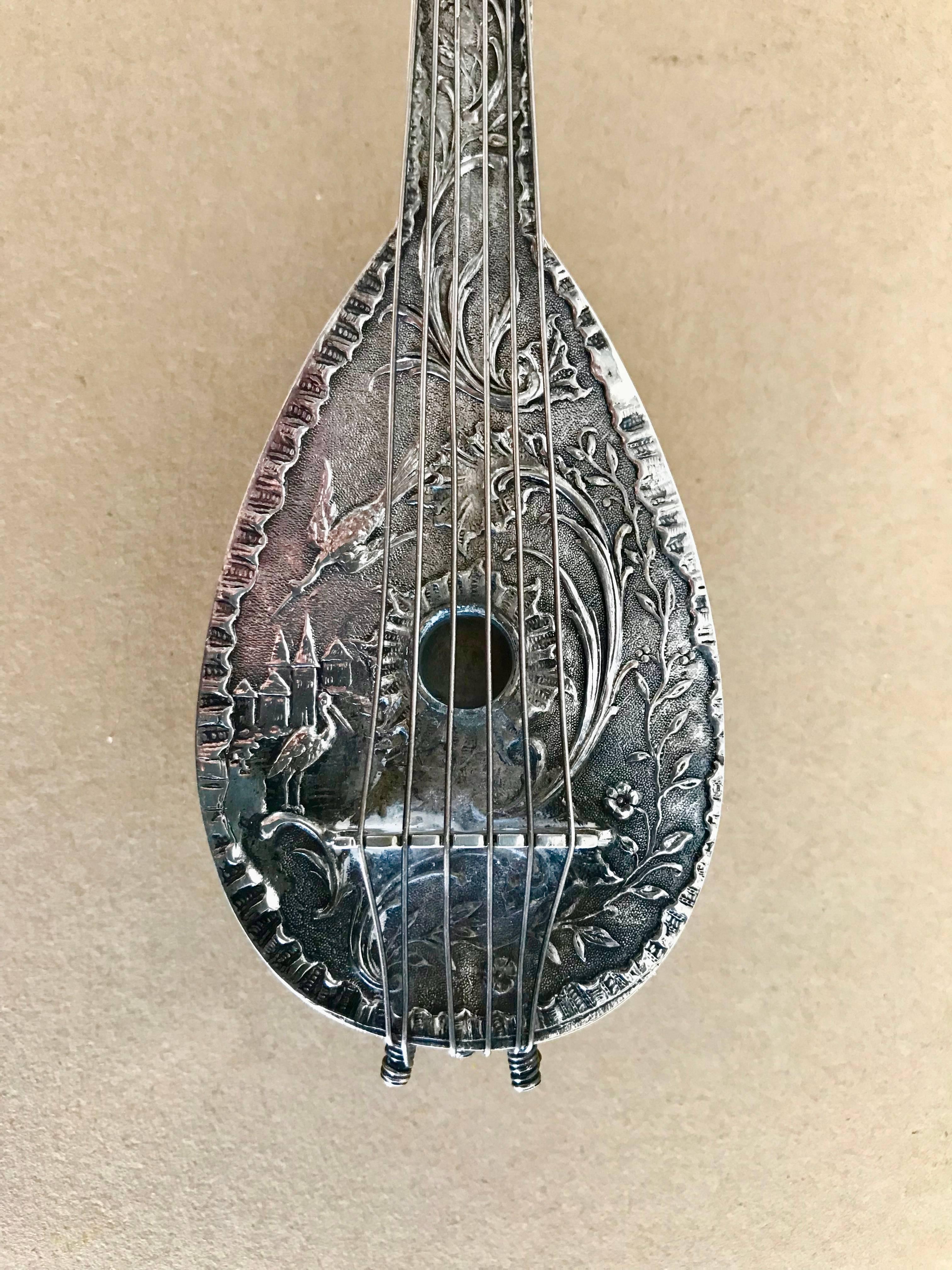 Miniature Dutch Baroque Style Silver Mandolin Flask For Sale 10