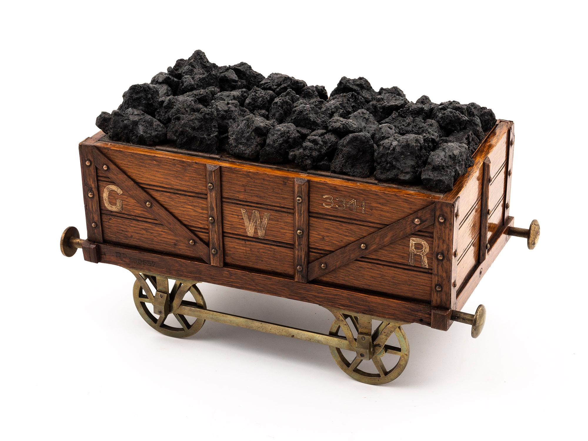 Carved Novelty Great Western Railway Bogie Coal Wagon Humidor For Sale
