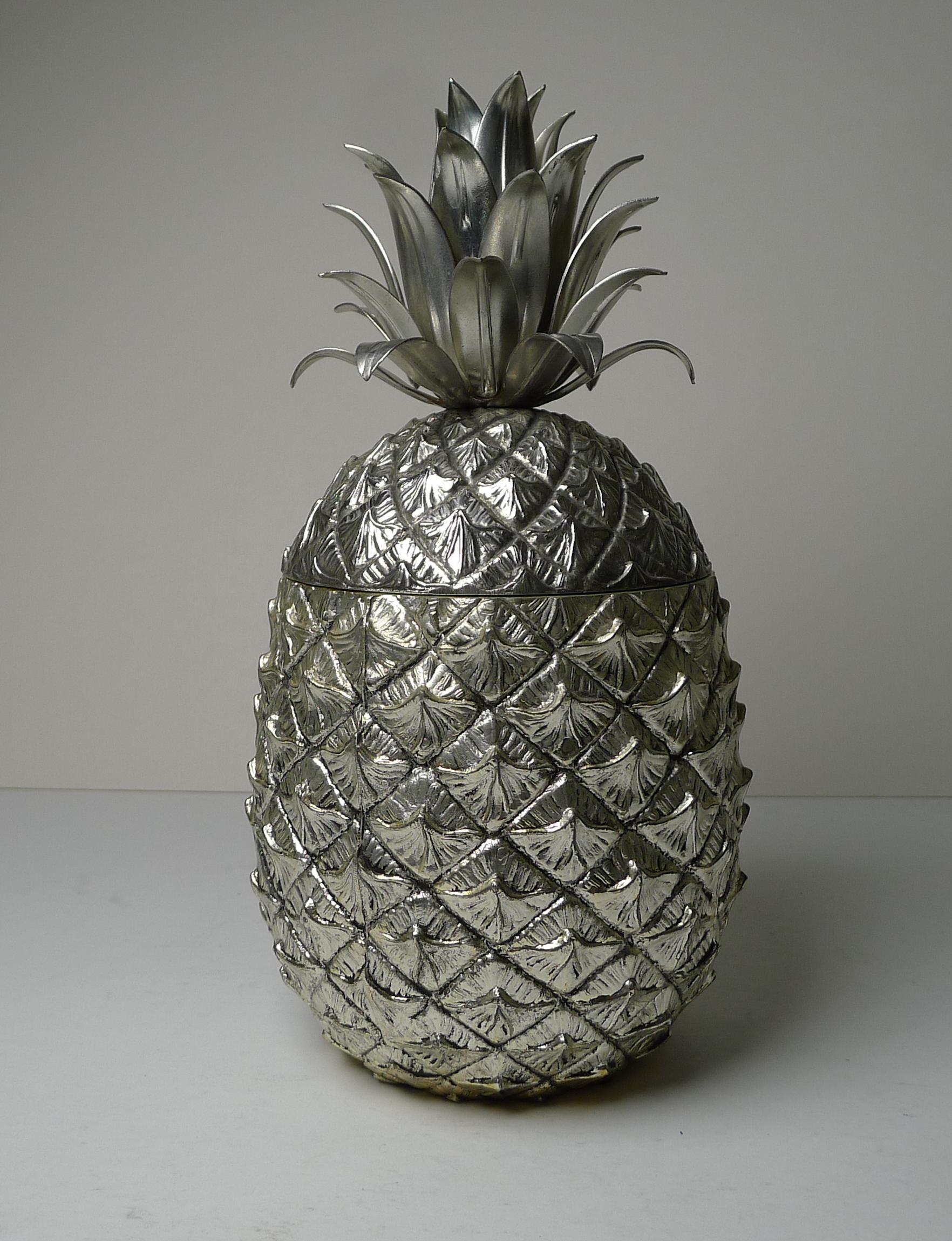 Novelty Italian Pineapple Ice Bucket by Mauro Manetti, Florence C.1960/1970 4