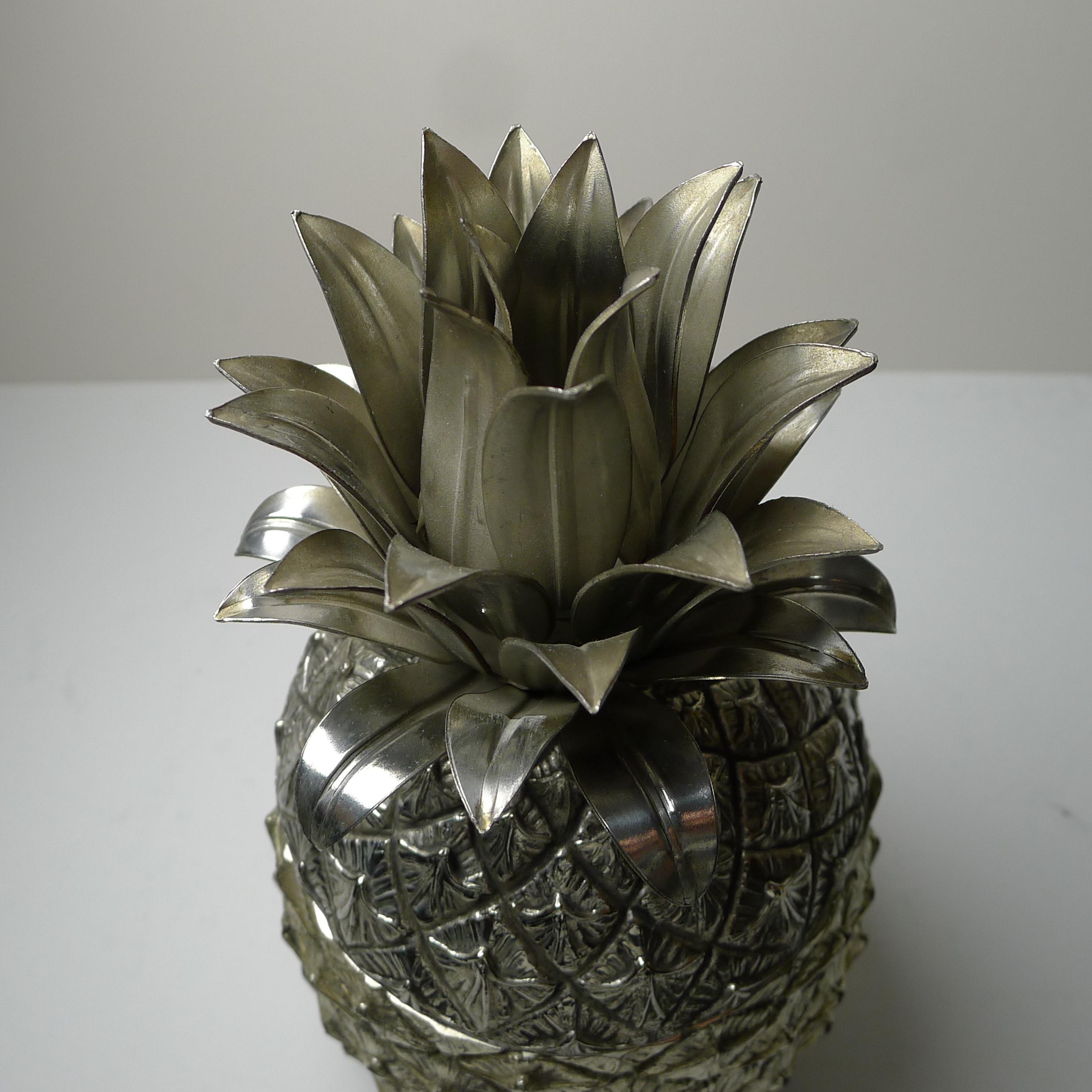 Novelty Italian Pineapple Ice Bucket by Mauro Manetti, Florence C.1960/1970 In Good Condition In Bath, GB