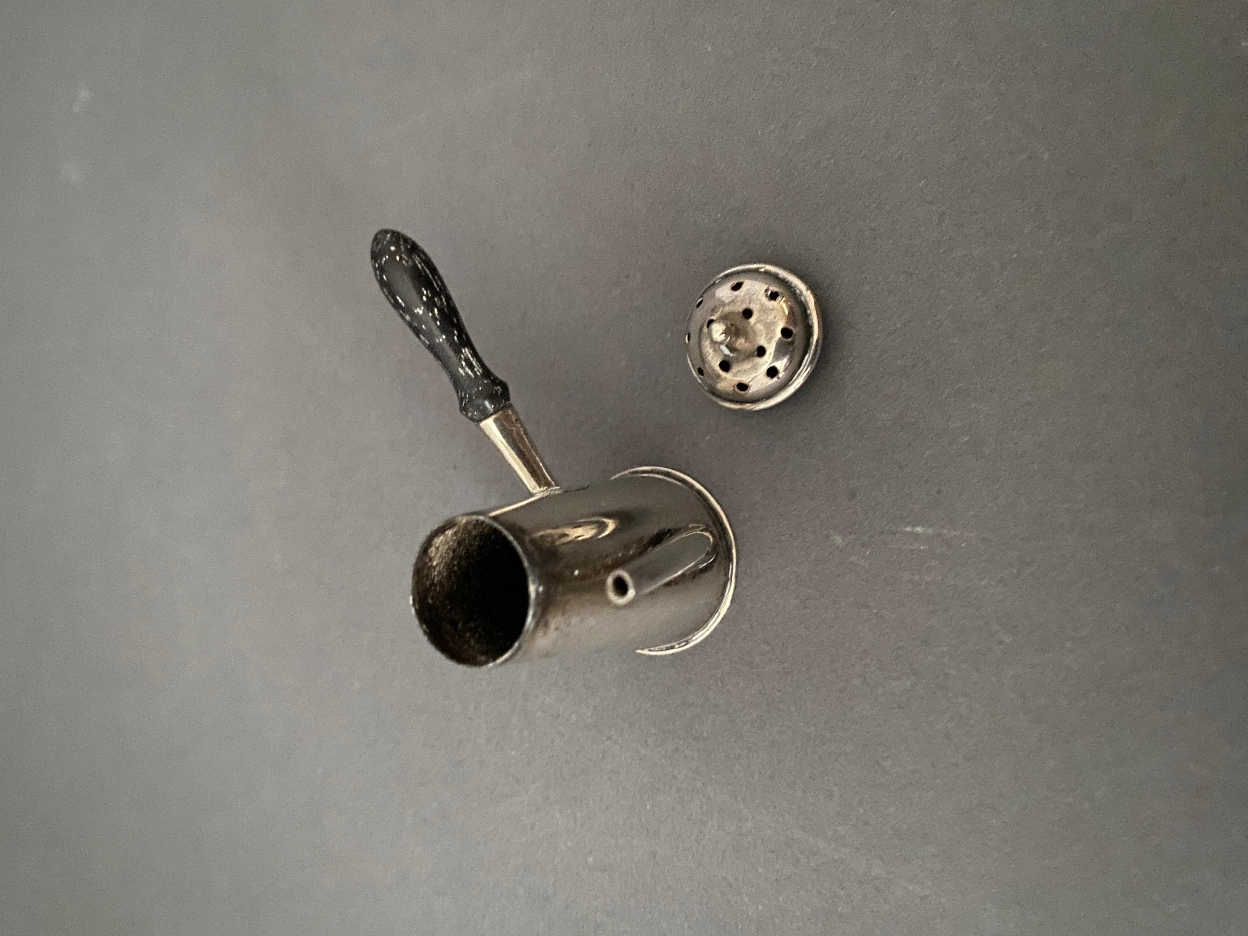 Filé Poivrière miniature en argent A Silver Chester 1900 en vente