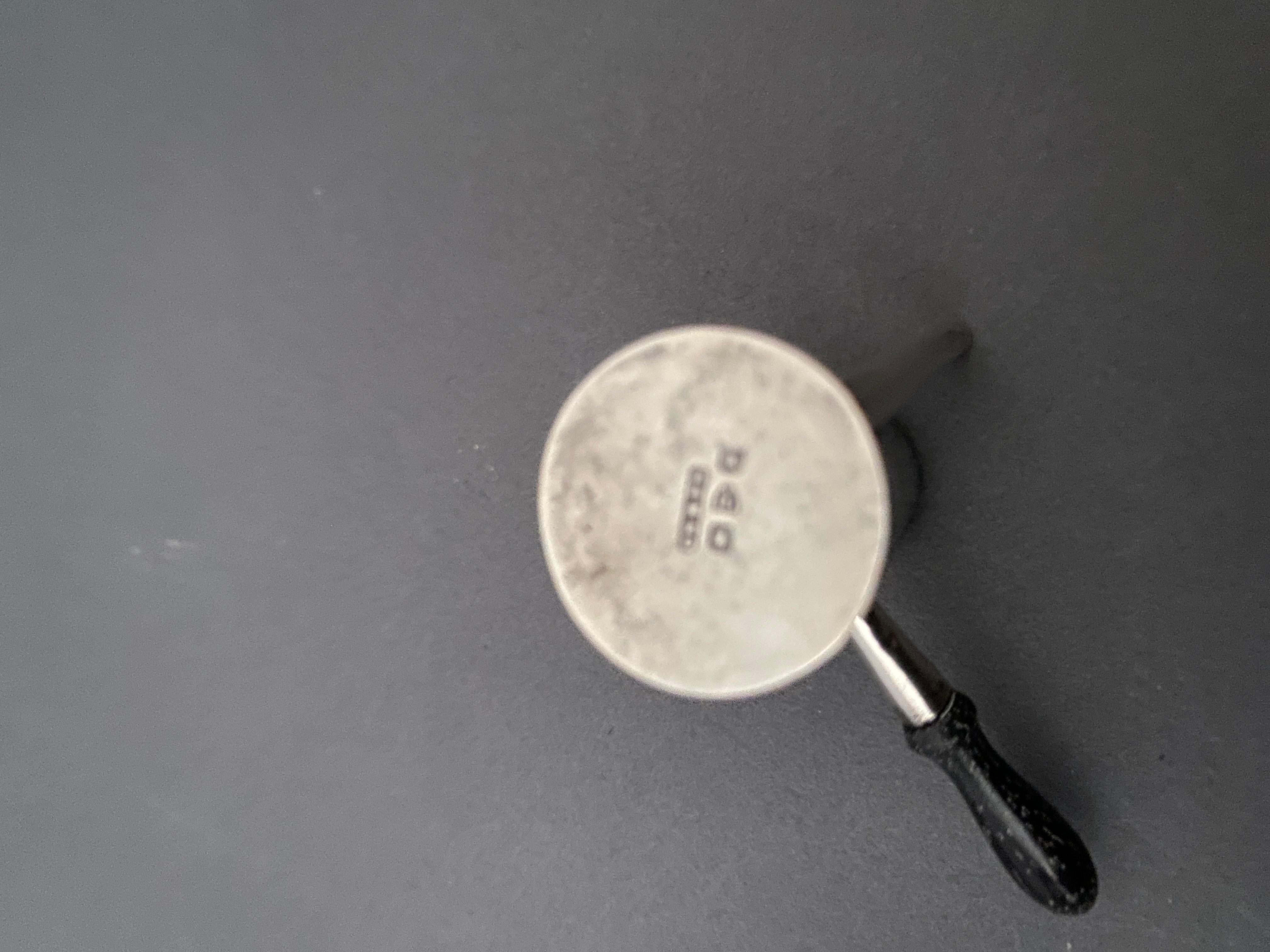 Début du 20ème siècle Poivrière miniature en argent A Silver Chester 1900 en vente