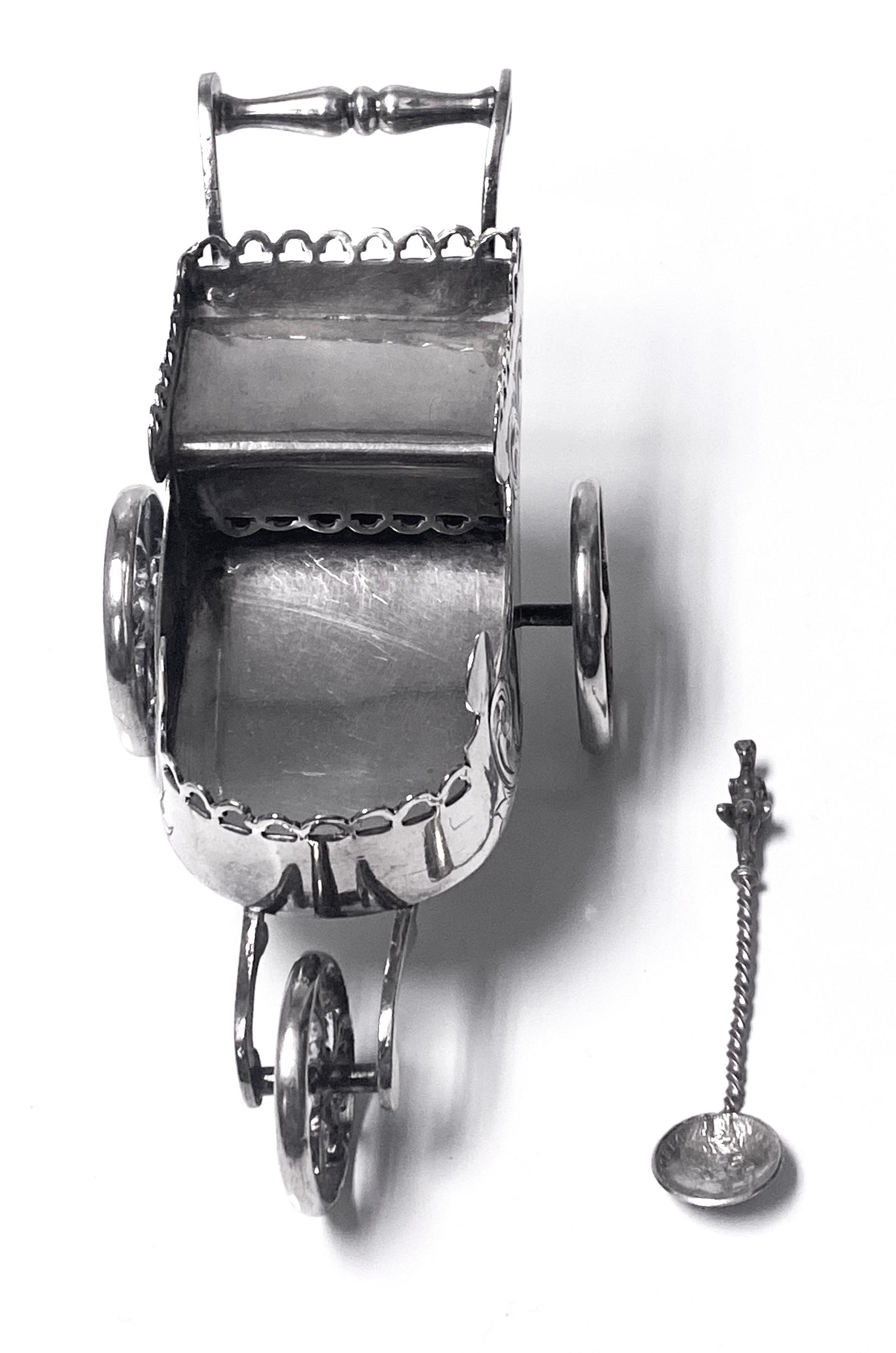 Chariot Carriage aus Silberblech Kontinental, um 1870 im Angebot 1