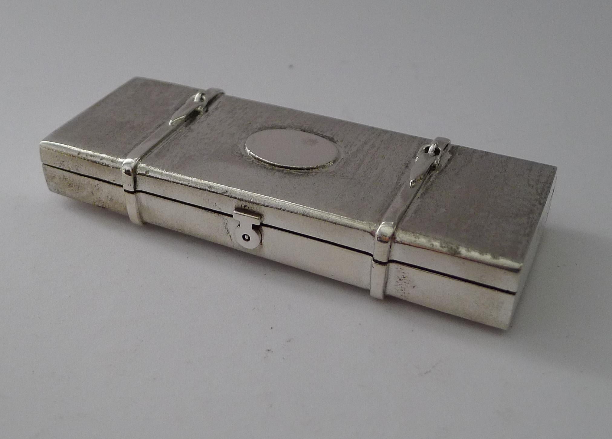 Hand-Crafted Novelty Solid Silver Box by Theo Fennell - 1986 For Sale