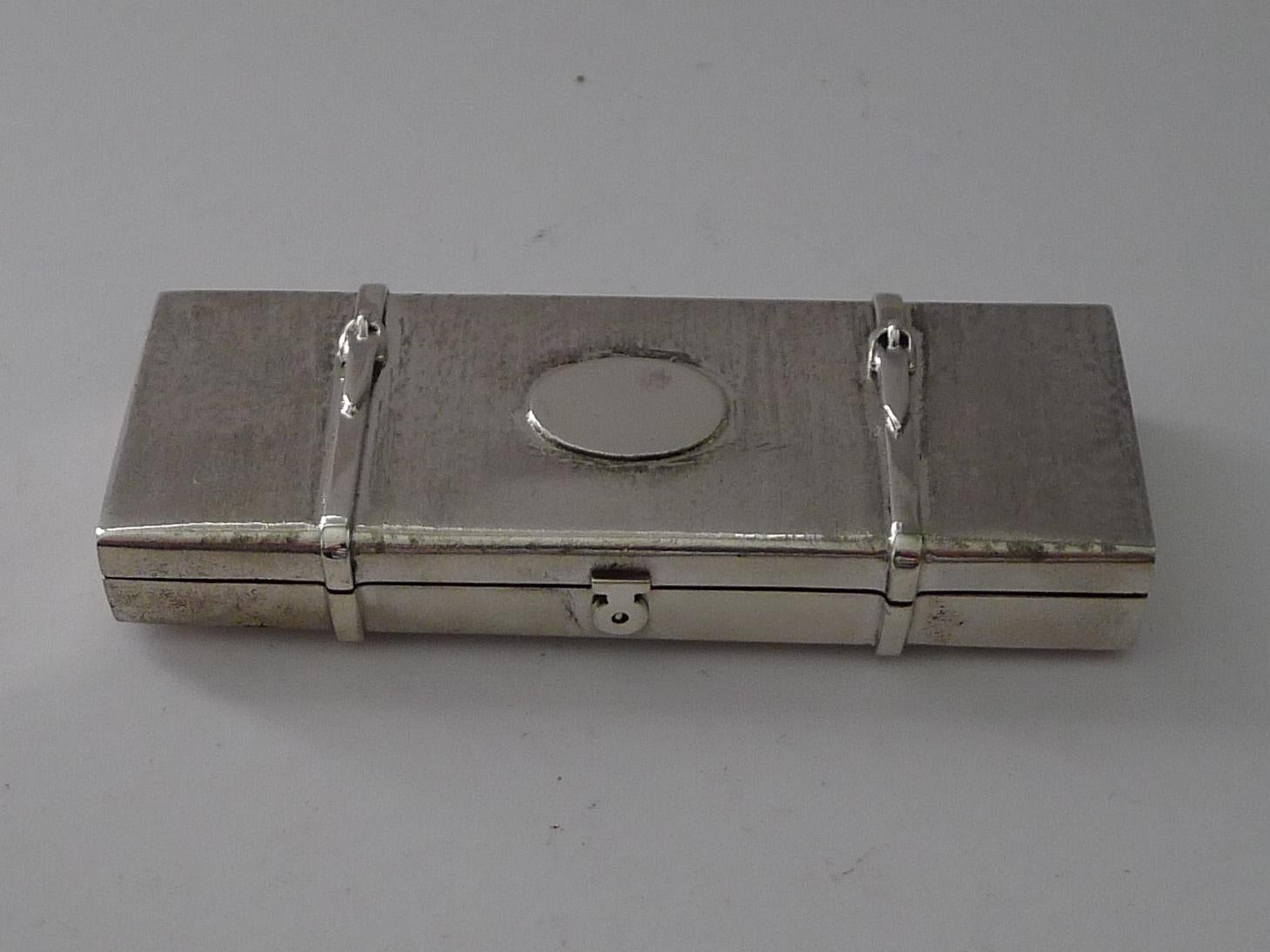 Novelty Solid Silver Box by Theo Fennell - 1986 In Good Condition For Sale In Bath, GB
