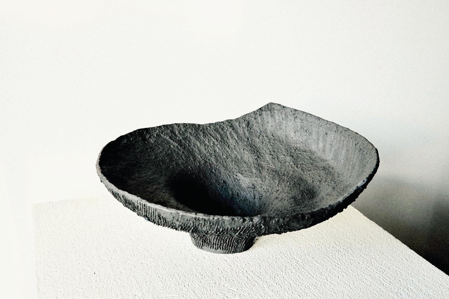 November's Bowl .01 by Cécile Ducommun In New Condition In Geneve, CH