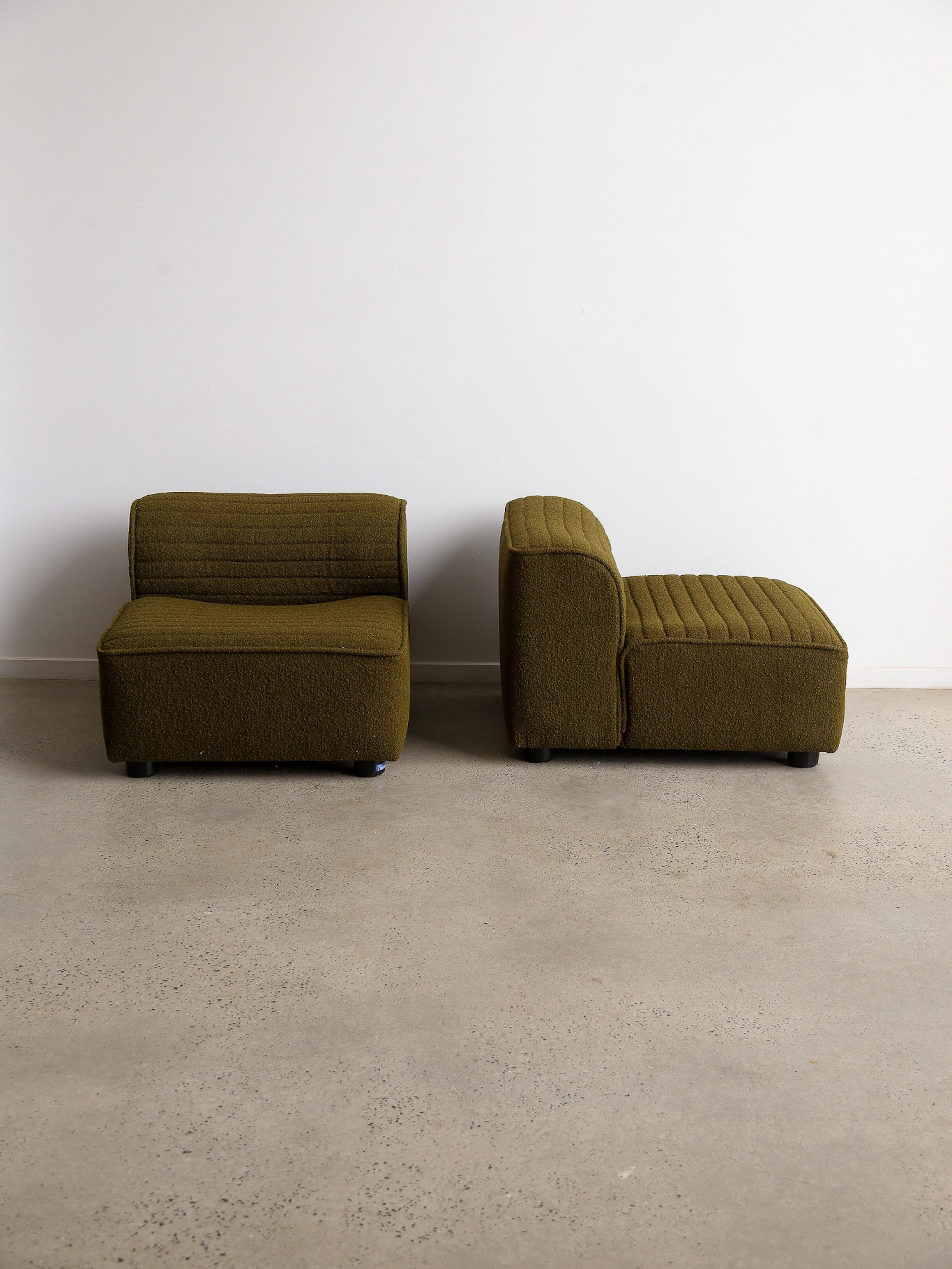 Novemila Lounge Chairs by Tito Agnoli for Arflex in Green Bouclè In Good Condition For Sale In Byron Bay, NSW