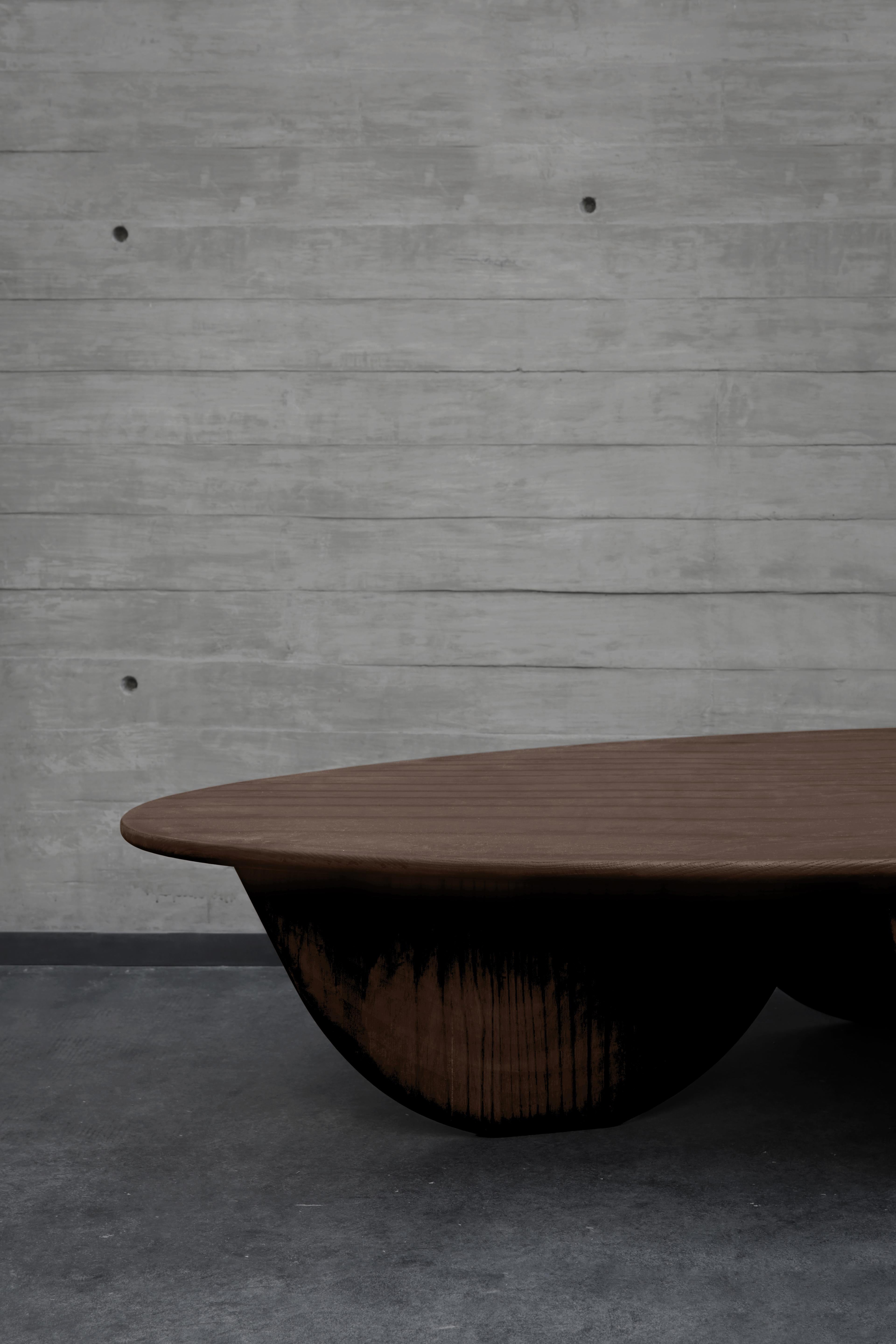 XXIe siècle et contemporain Noviembre x Big Coffee Table in Walnut Wood Inspired by Brancusi, Table basse